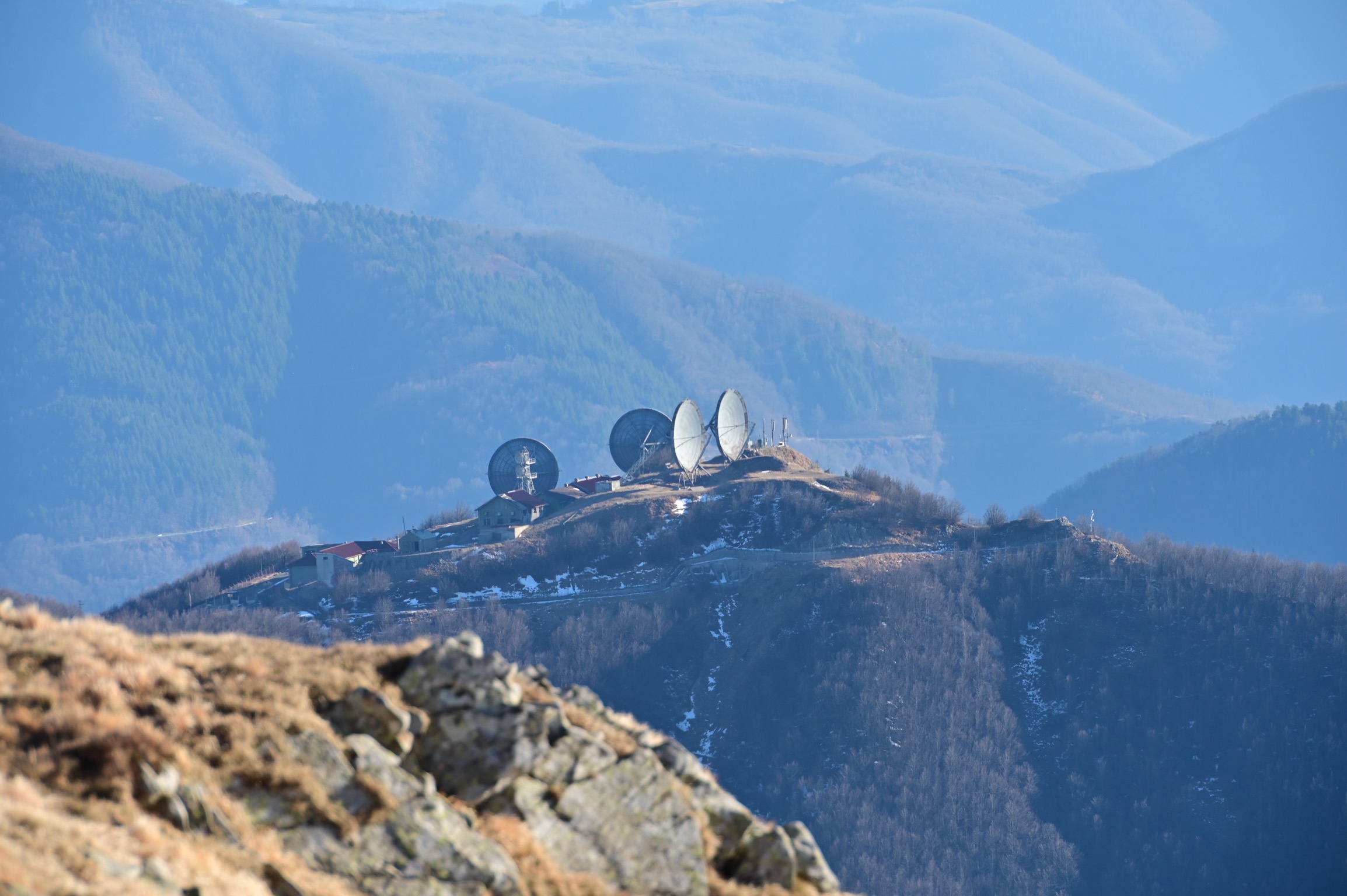 Try 70-200 and 2x multiplier