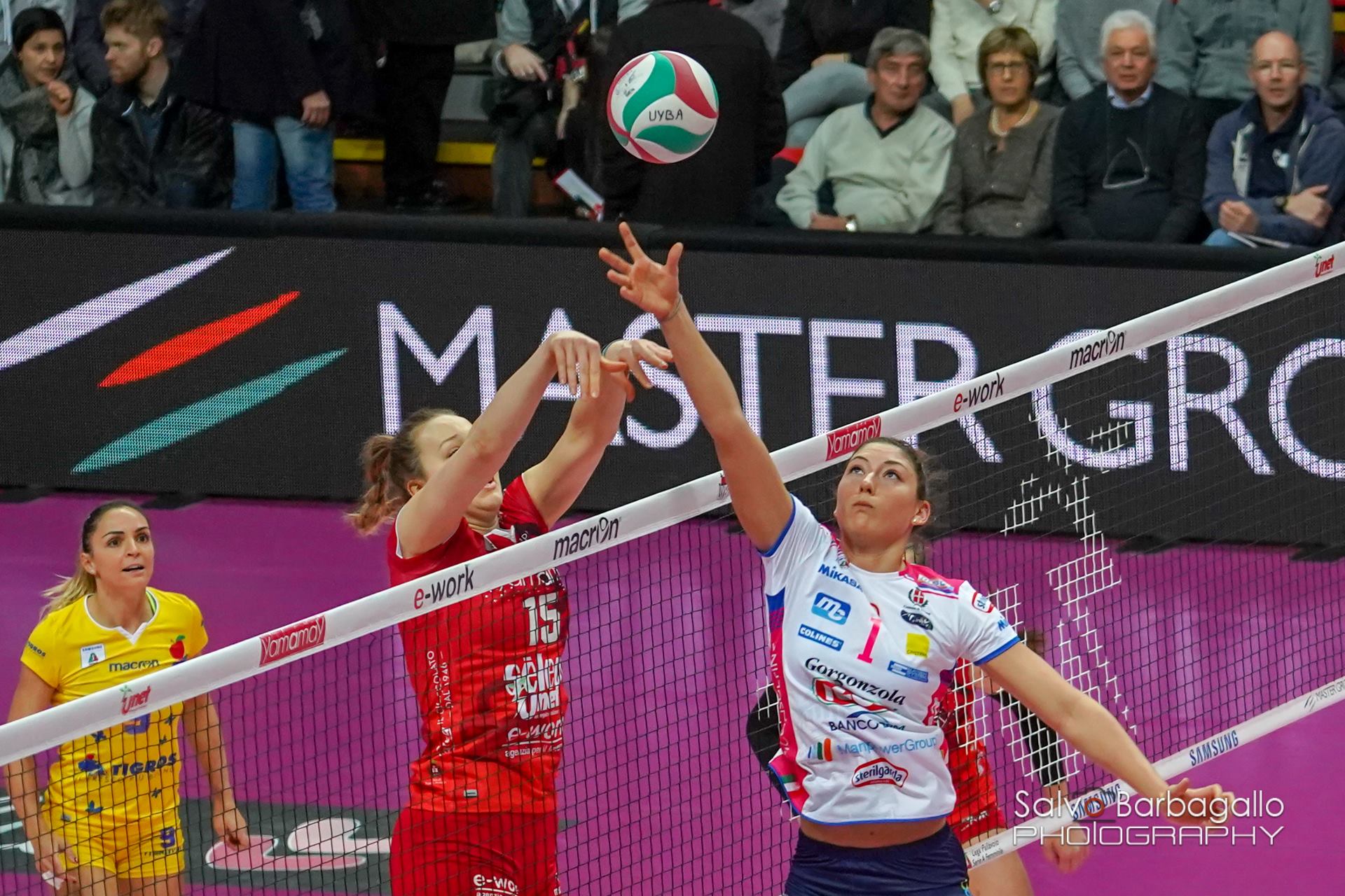 Quiet... I'm coming...