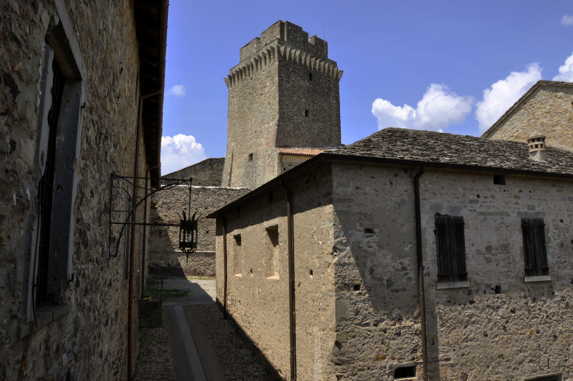 Castello di Bardi - mastio