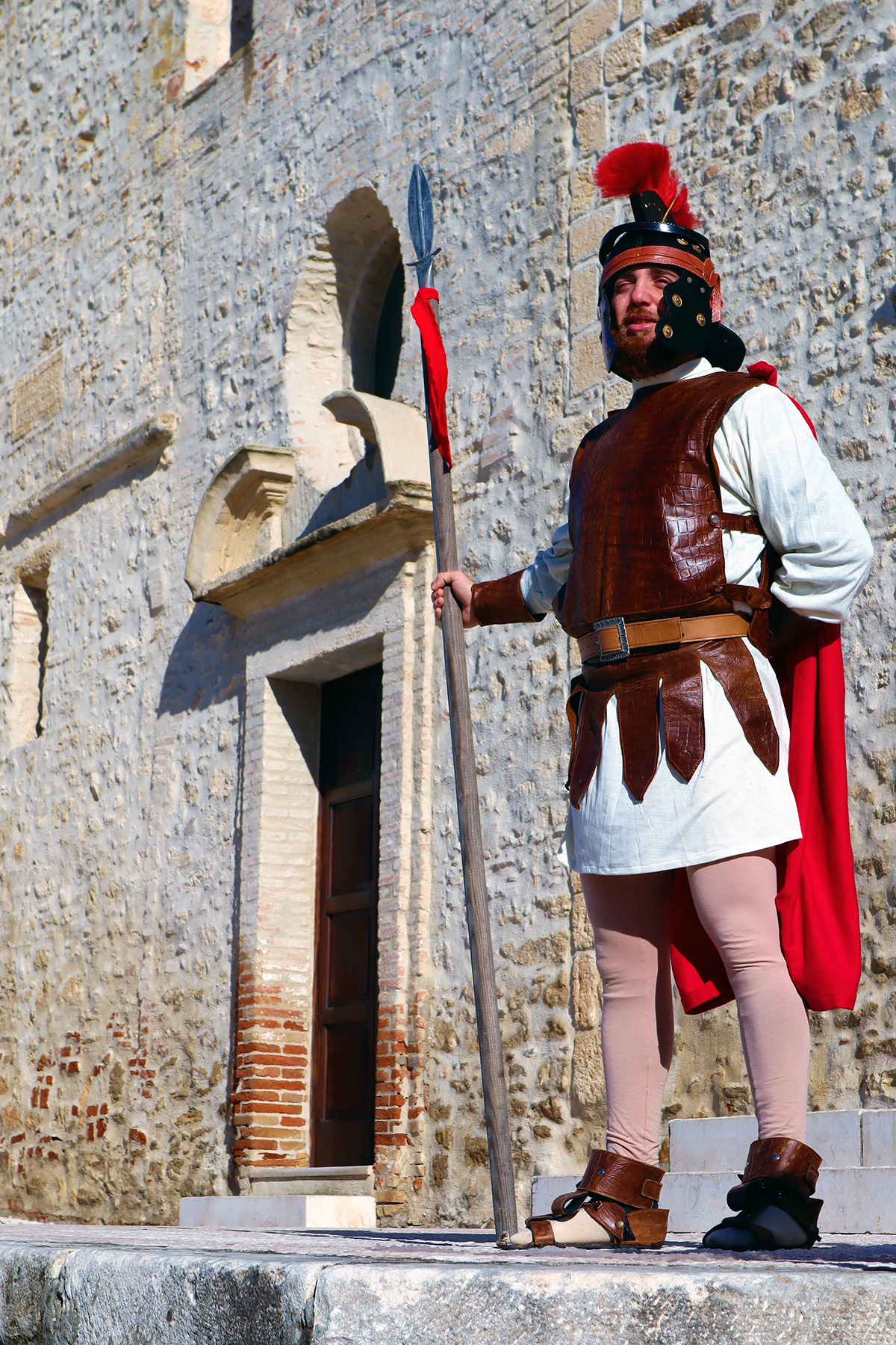 "La Guardia Romana tra il Castello e la Chiesa Madre&qu...