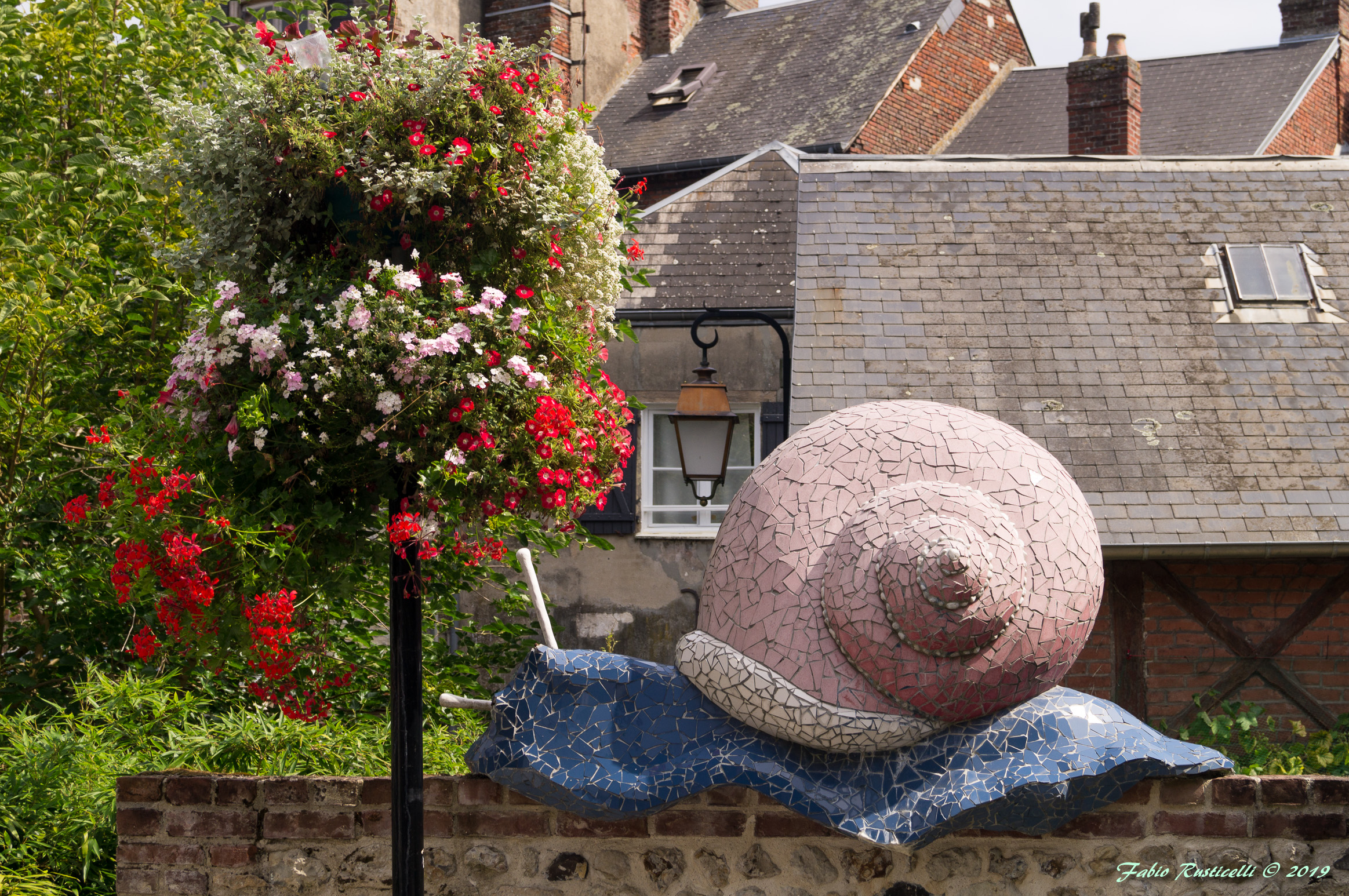 Honfleur, garden with snail