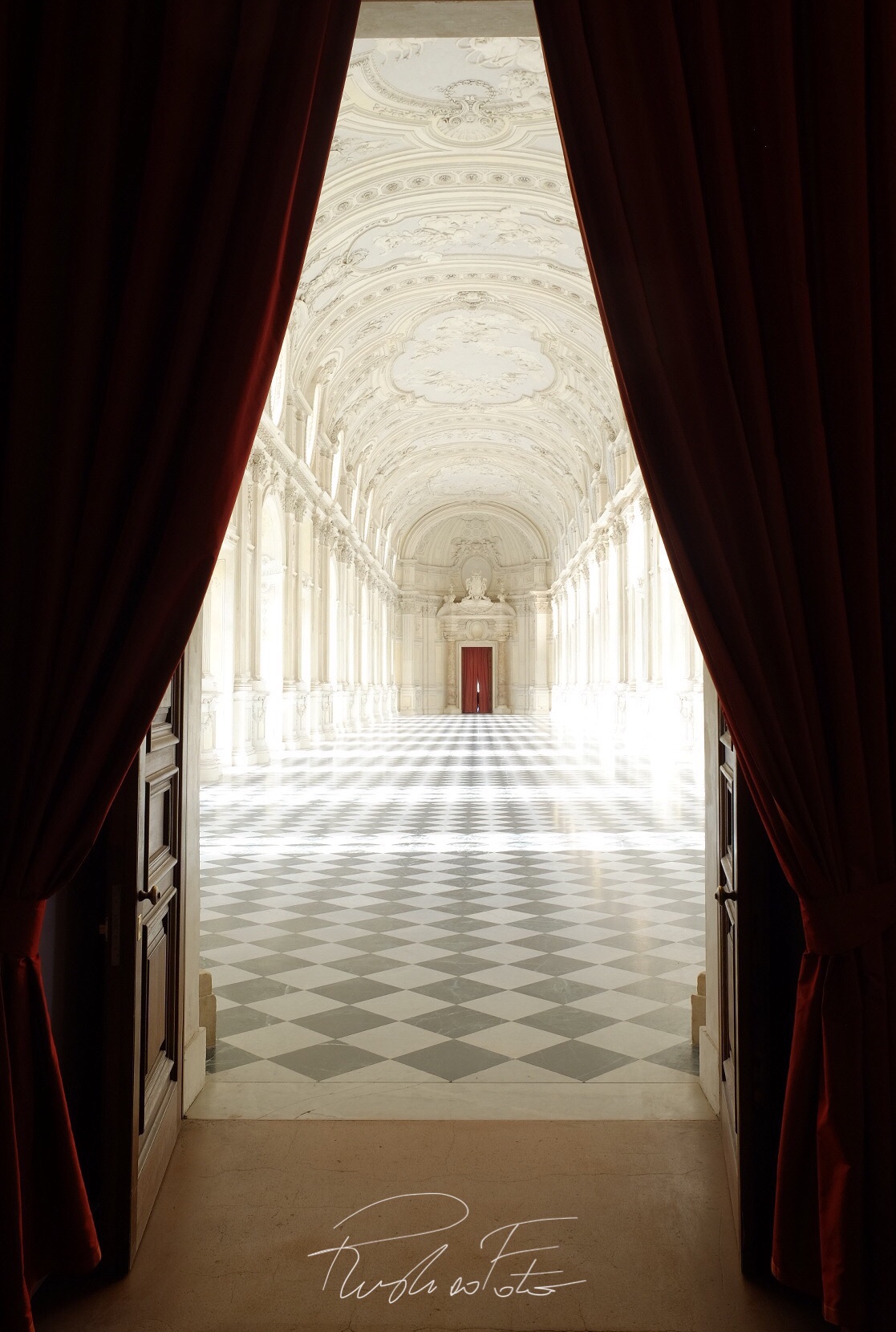 Open the curtain....