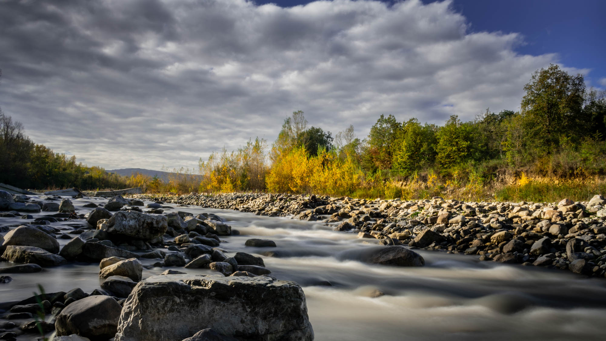 Fiume Marecchia lunga esposizione