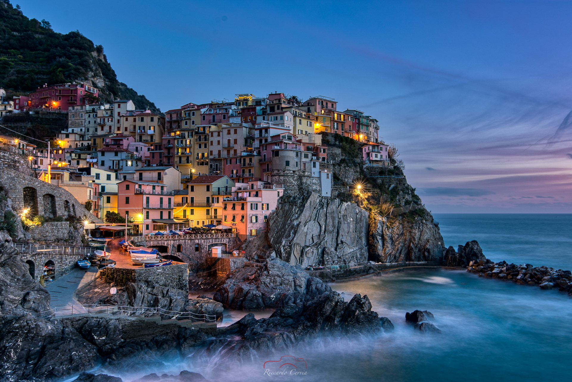 Manarola ora blu