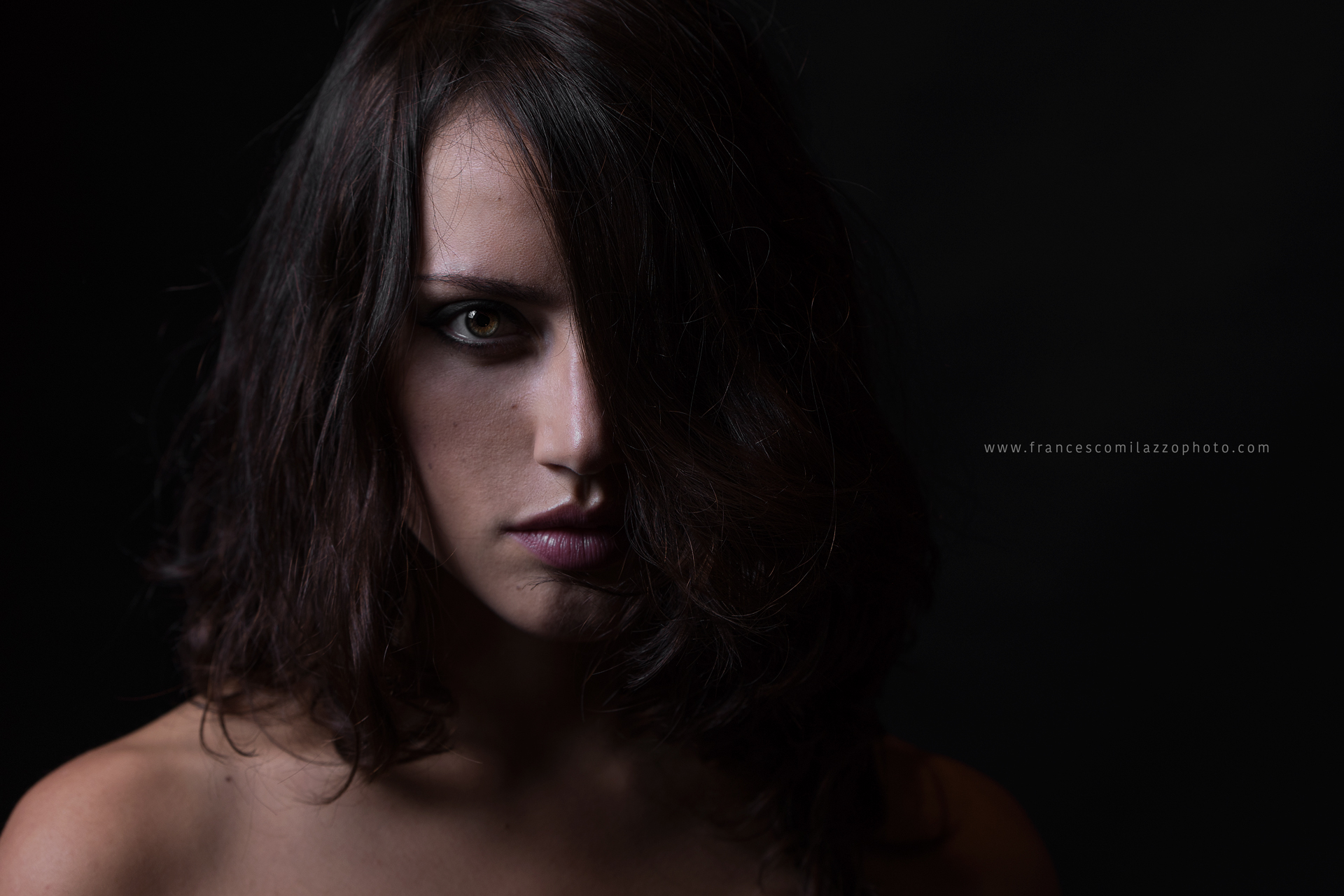 Between Light and Darkness 3