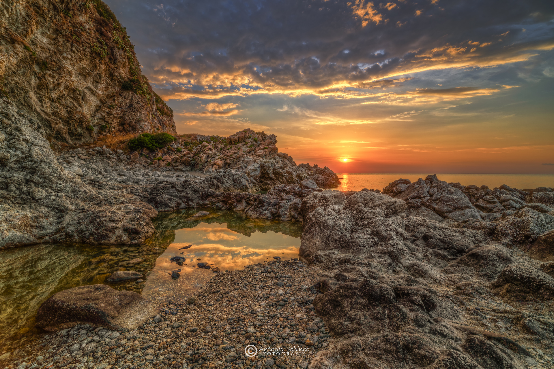 It is day to the Bay of Copanello