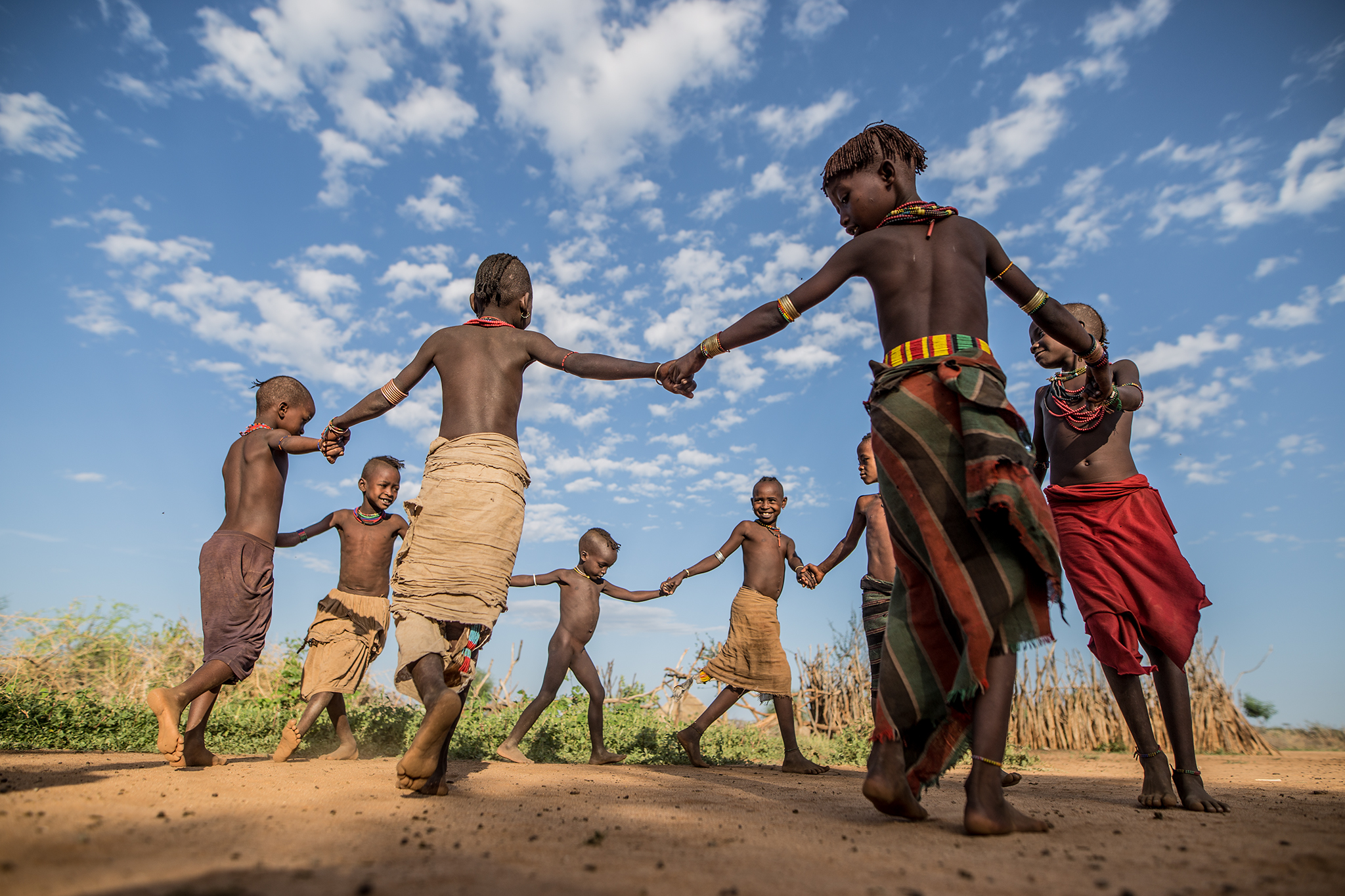 Round Girotondo.. Mursi Tribe