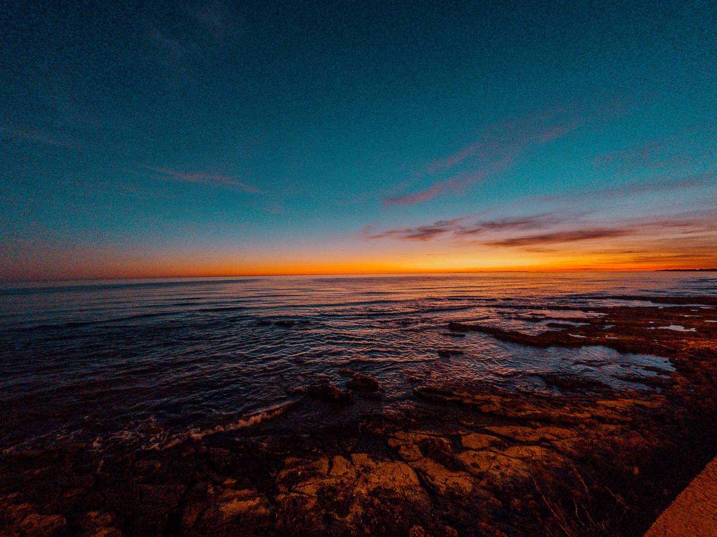 The sun goes to sleep