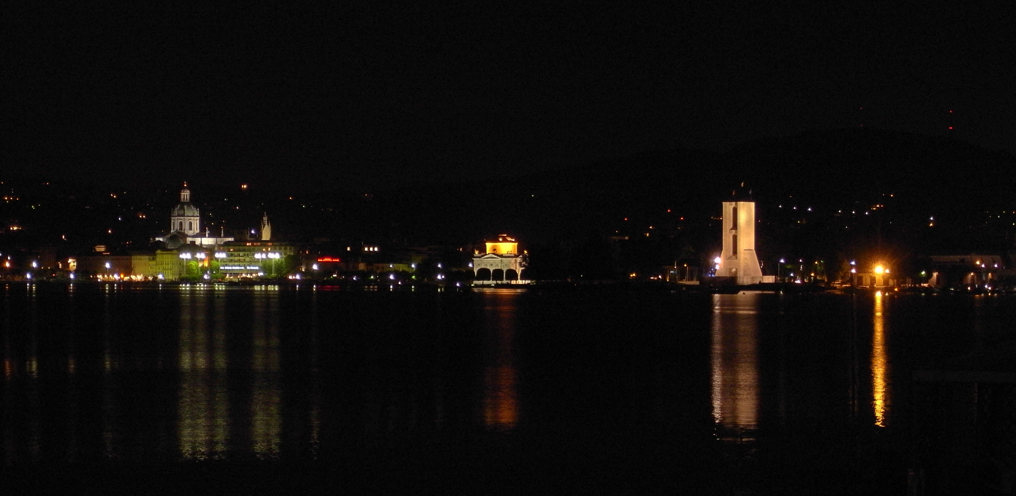 Como by night