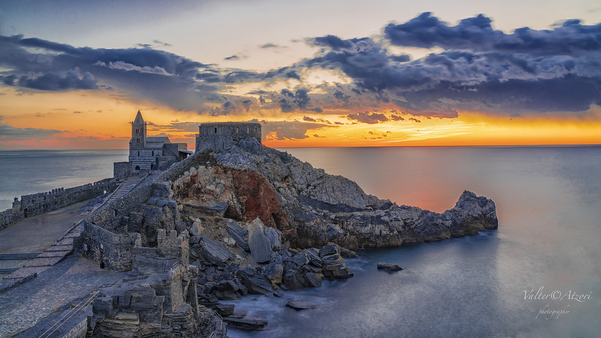 Uno dei tanti tramonti a Portovenere