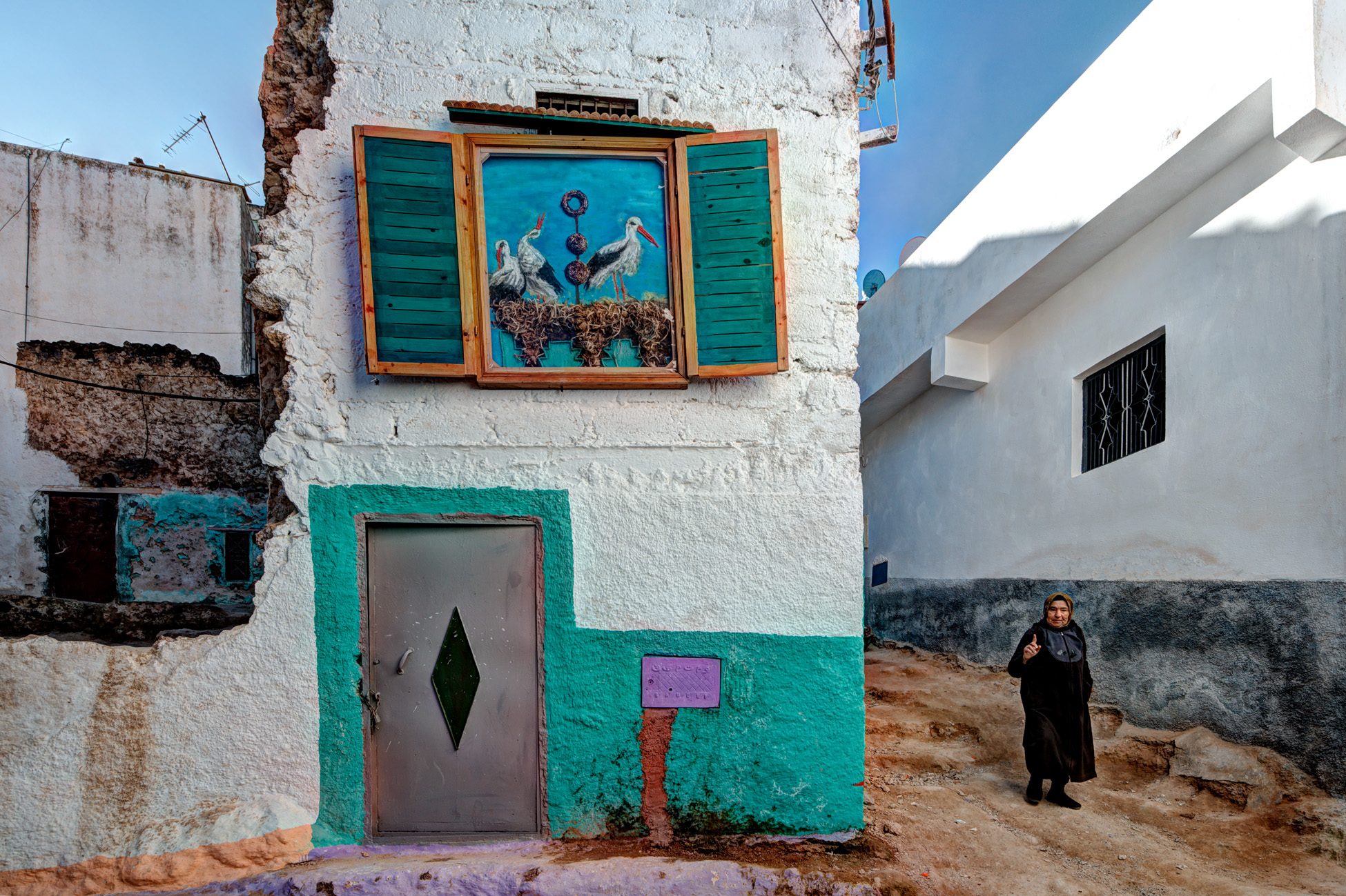 Bhalil ... vicolo con Murales