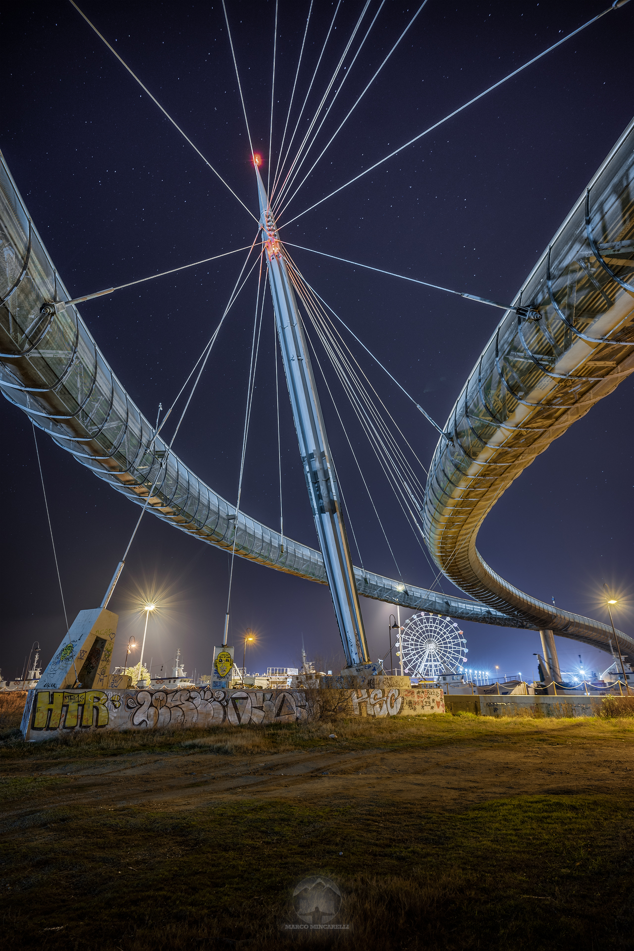 A roundabout on the sea... Nay!