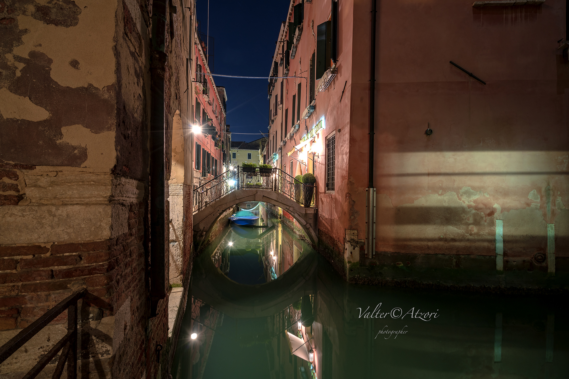 Night-Glimpses in Venice