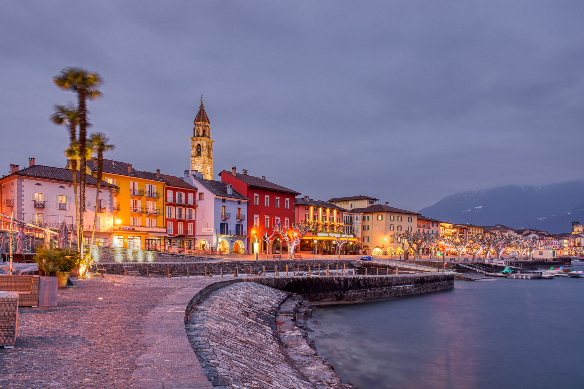 Ascona in una fredda e ventosa serata invernale