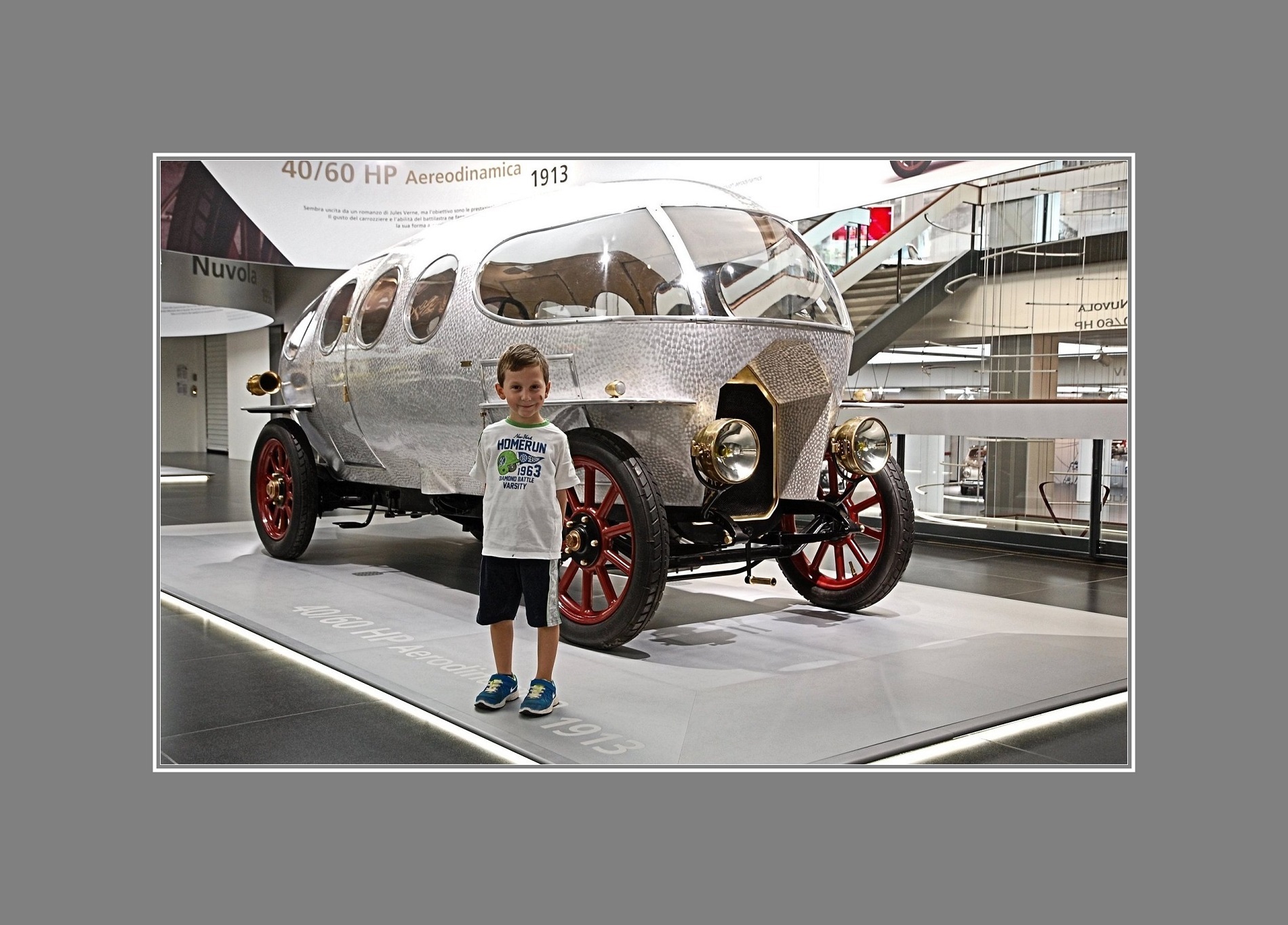Spaceship Alfa Romeo of 1913 and grandson
