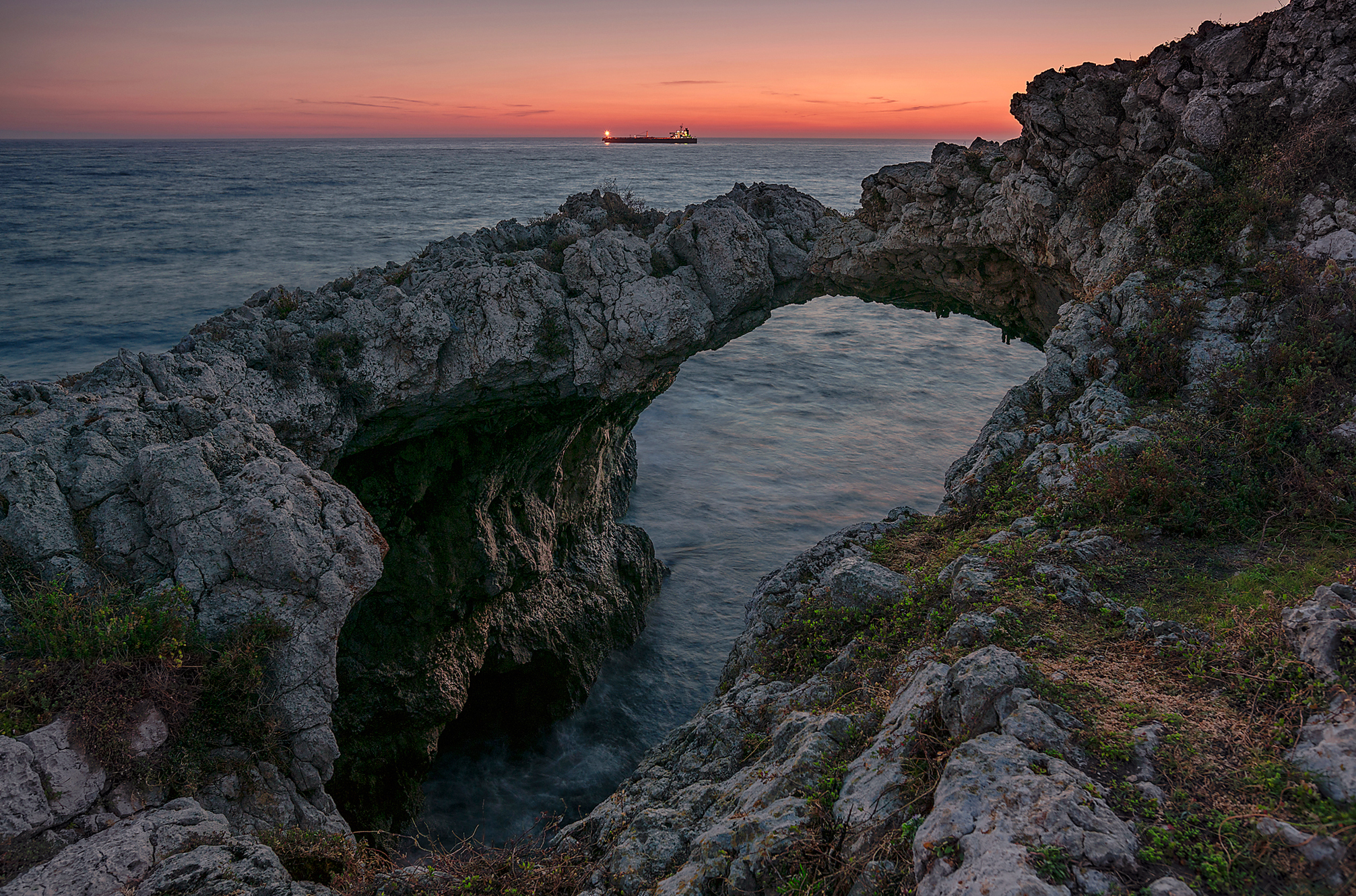 lo scoglio degli innamorati.. foto migliorata