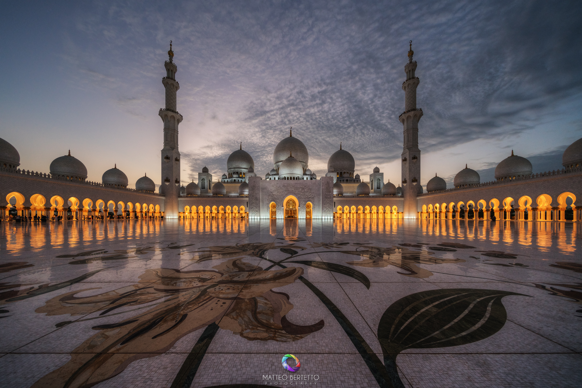 Sheikh Zayed's Grand Mosque-Abu Dhab