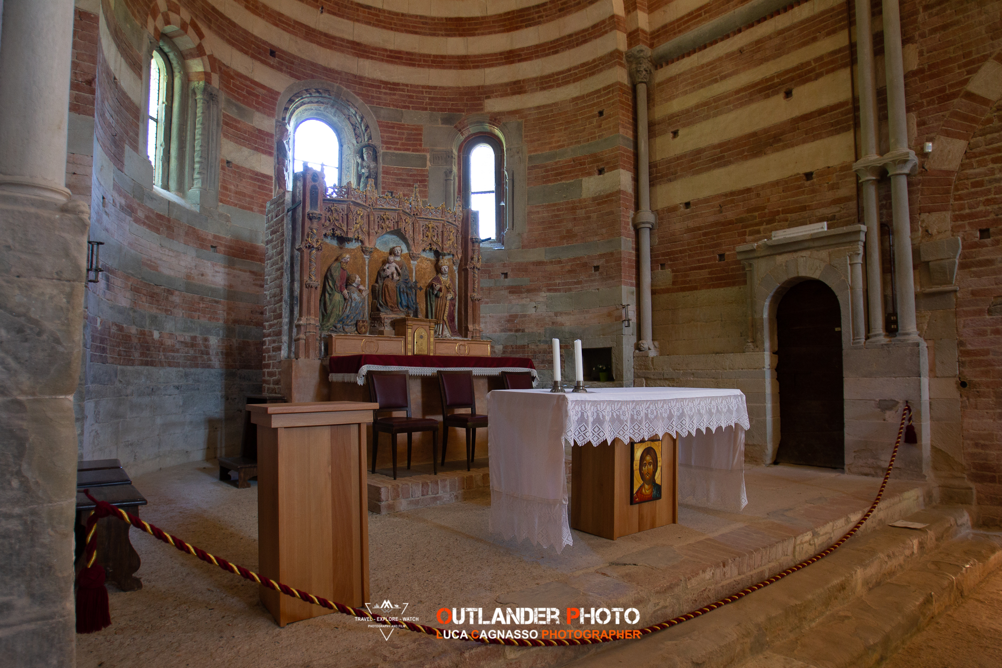 Vezzolano Abbey-The altar