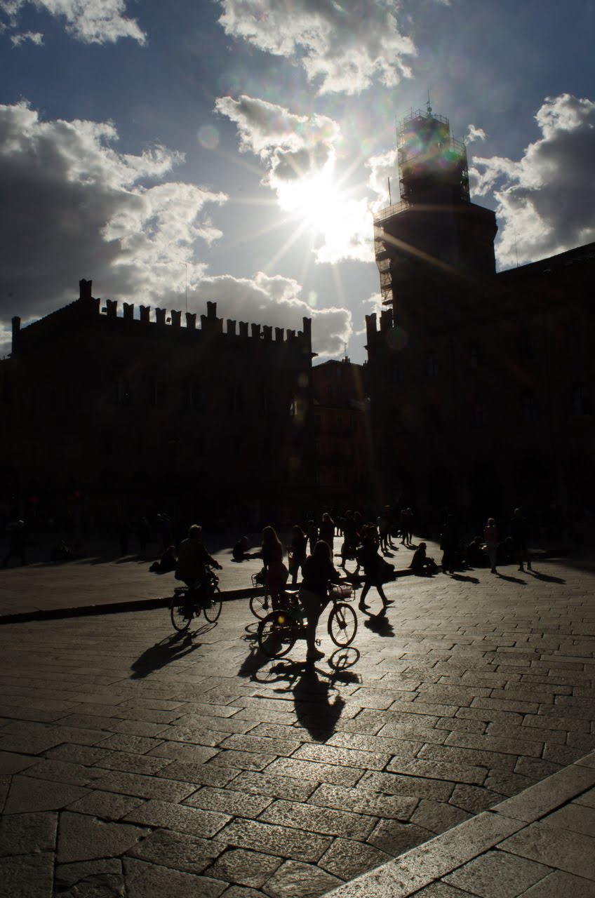 Piazza maggiore Bologna