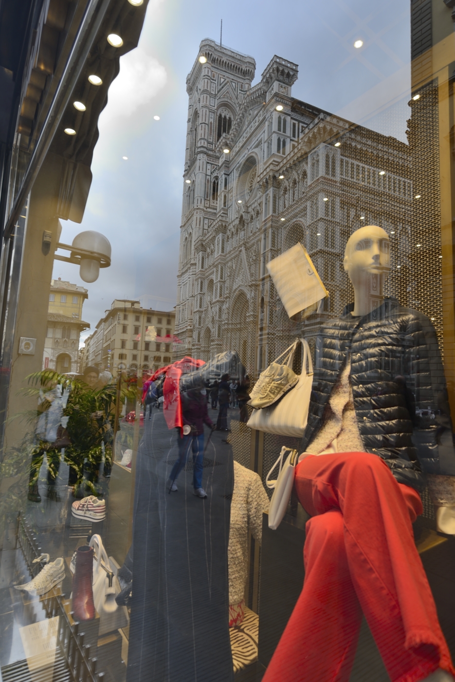 Reflections captured with the reflex