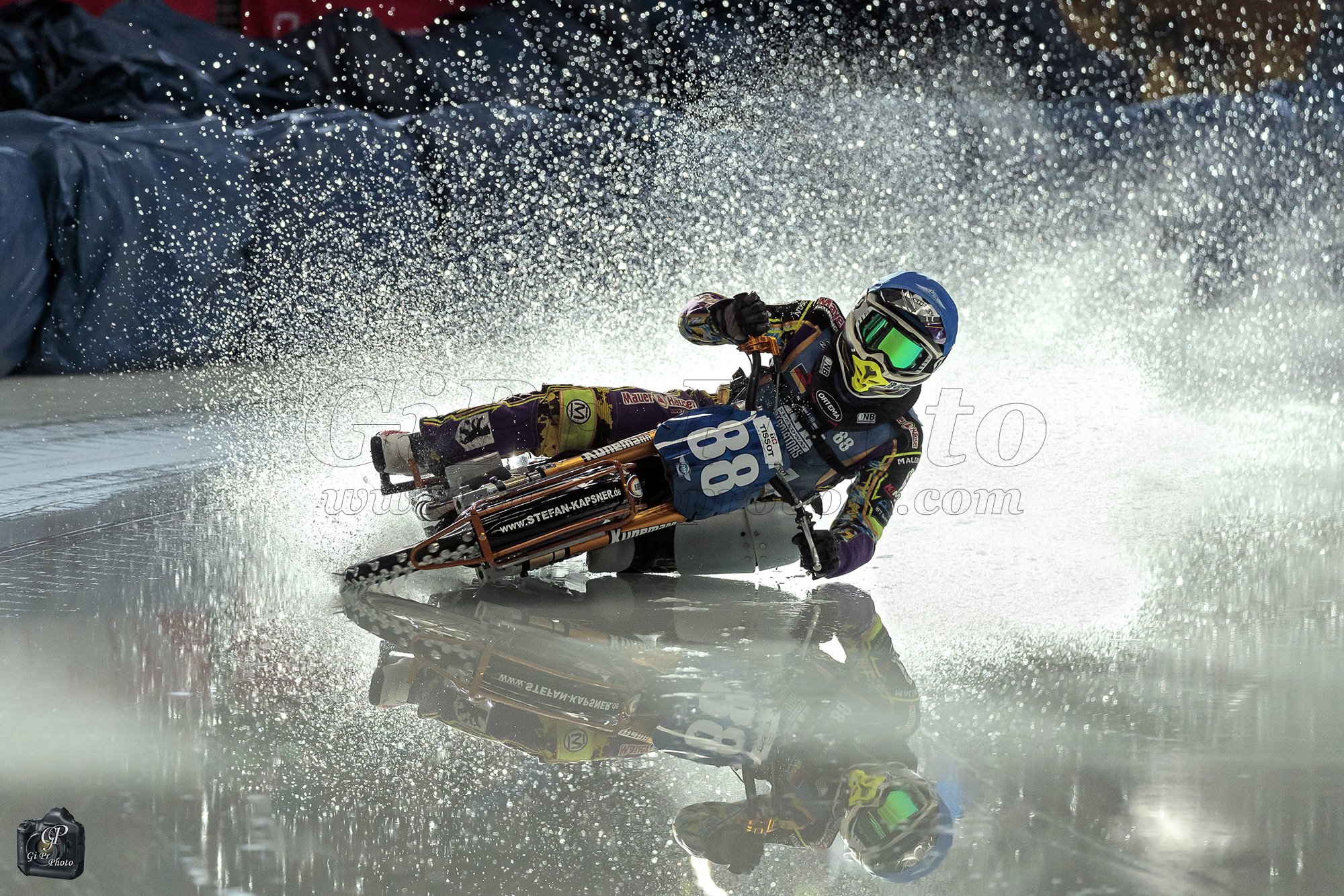 Eis Speedway 2019-Max Niedermaier in the mirror