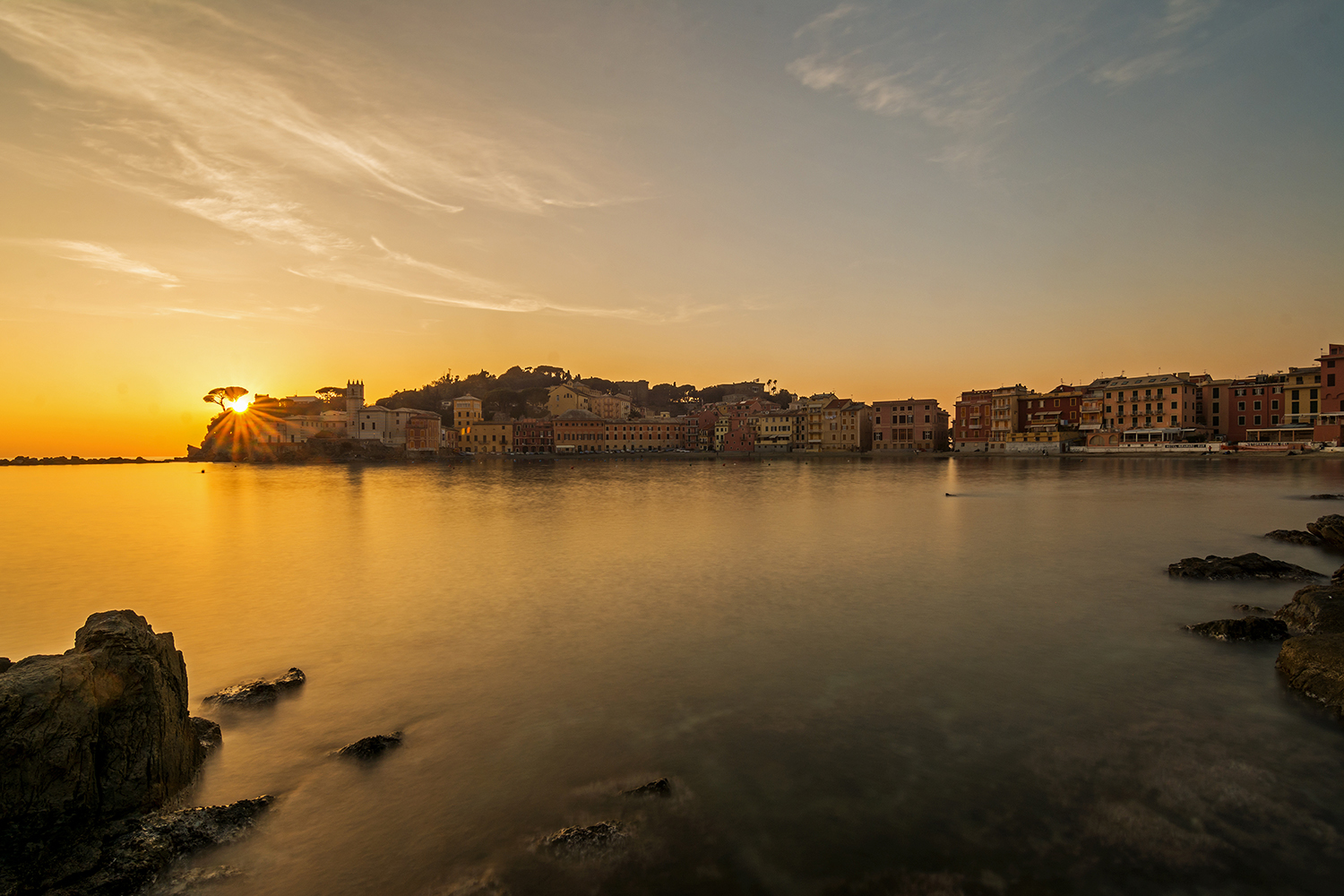 Ultimi raggi in baia