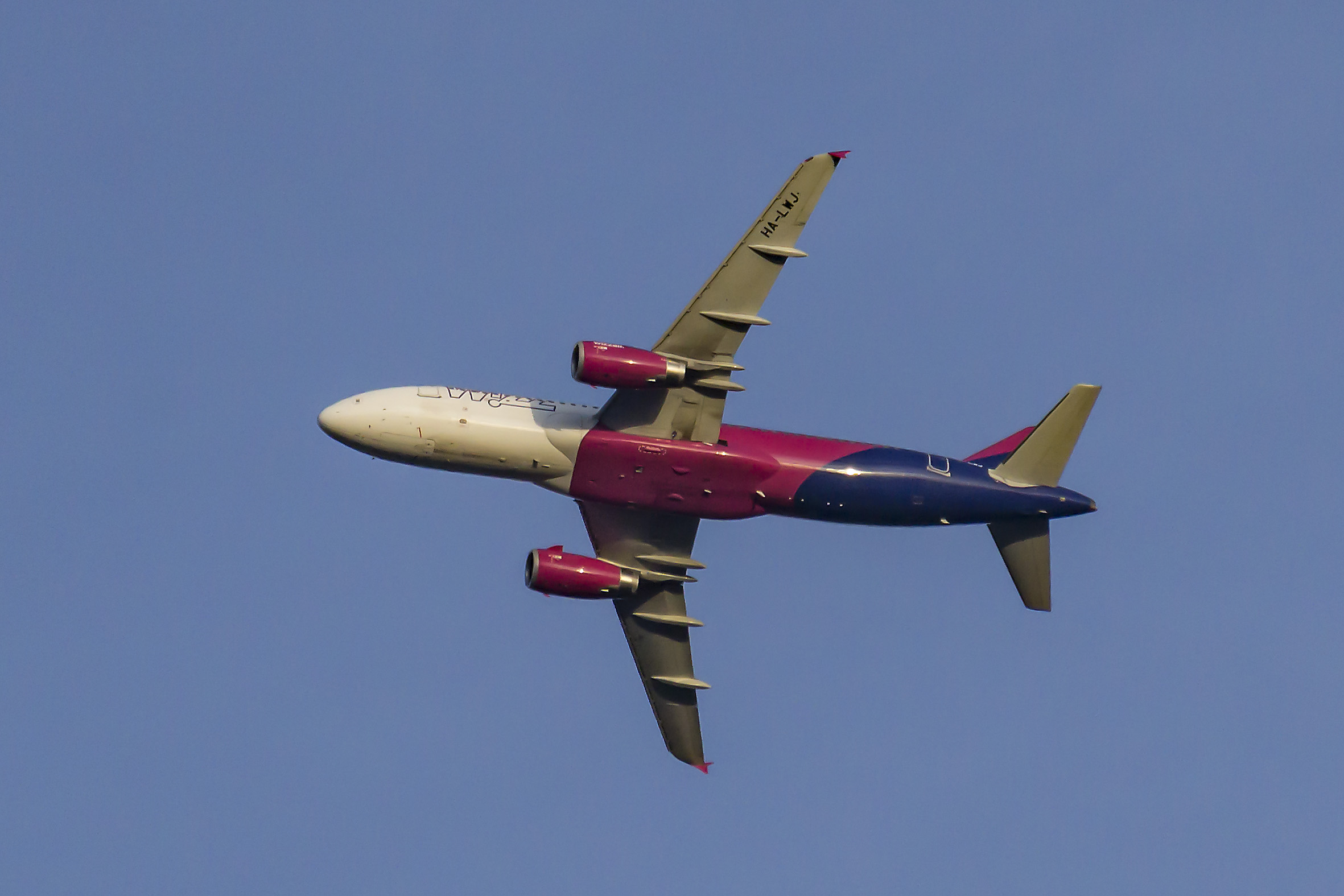 Airbus A320-200-Wizz Air