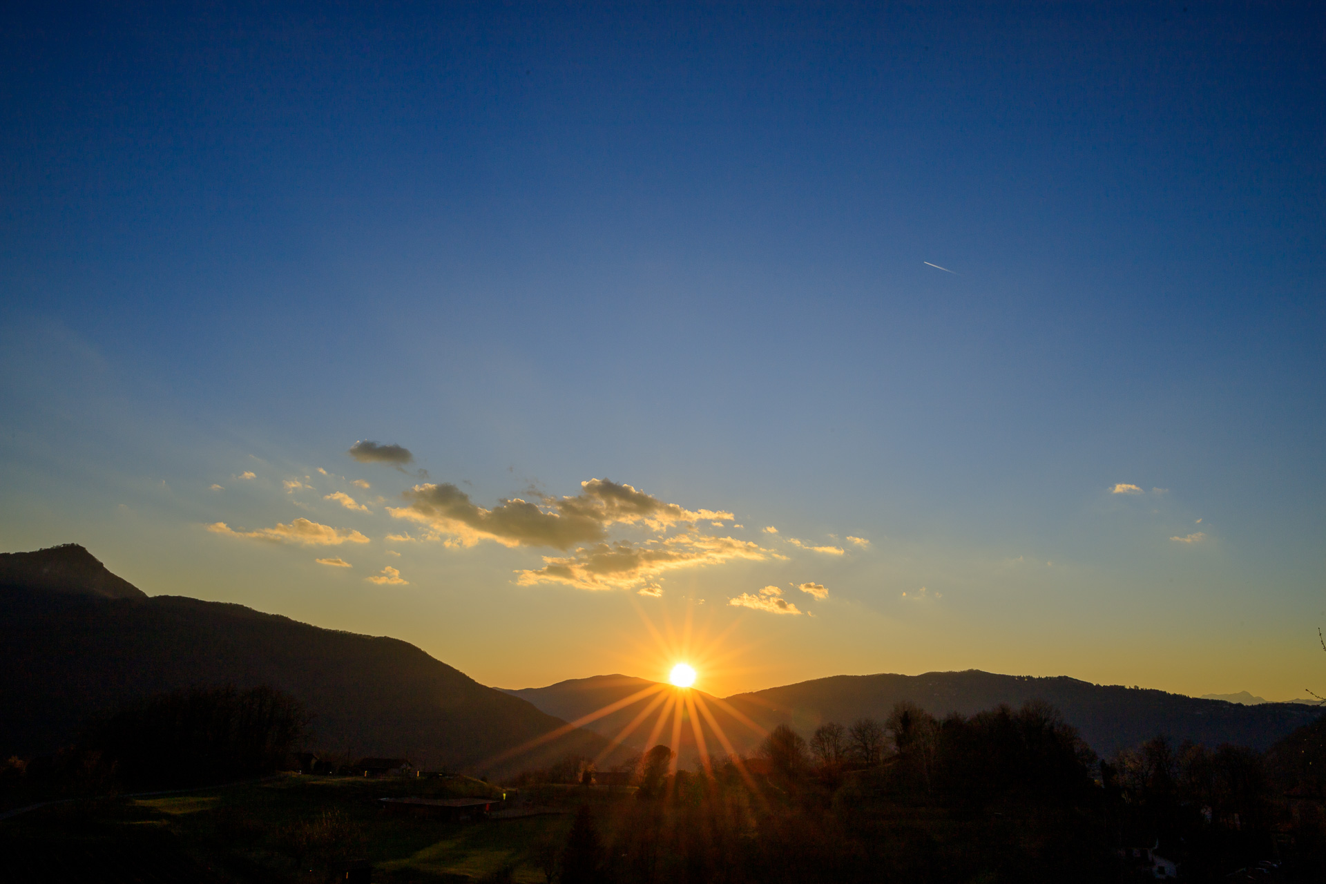 Tramonto sulle montagne