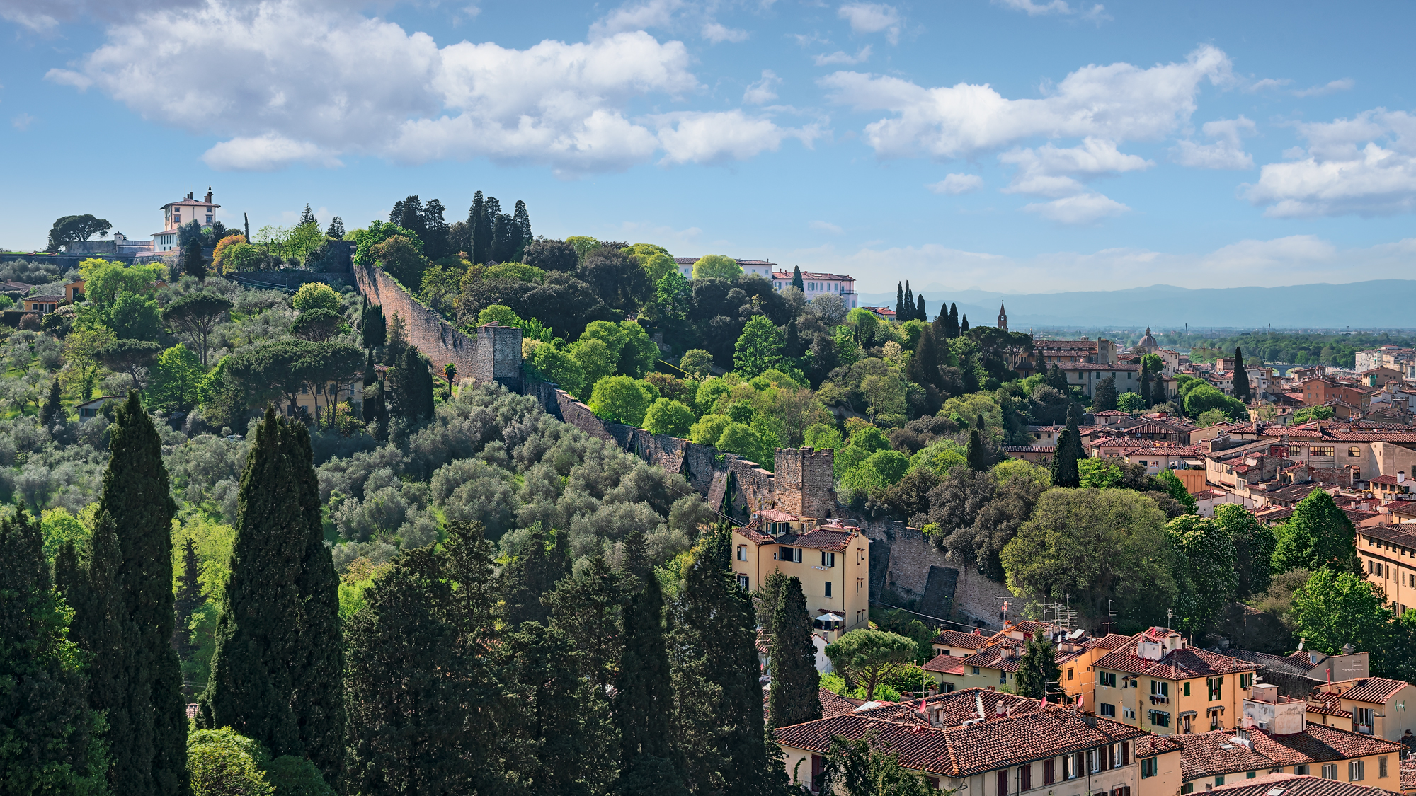 Nei dintorni di Forte Belvedere...