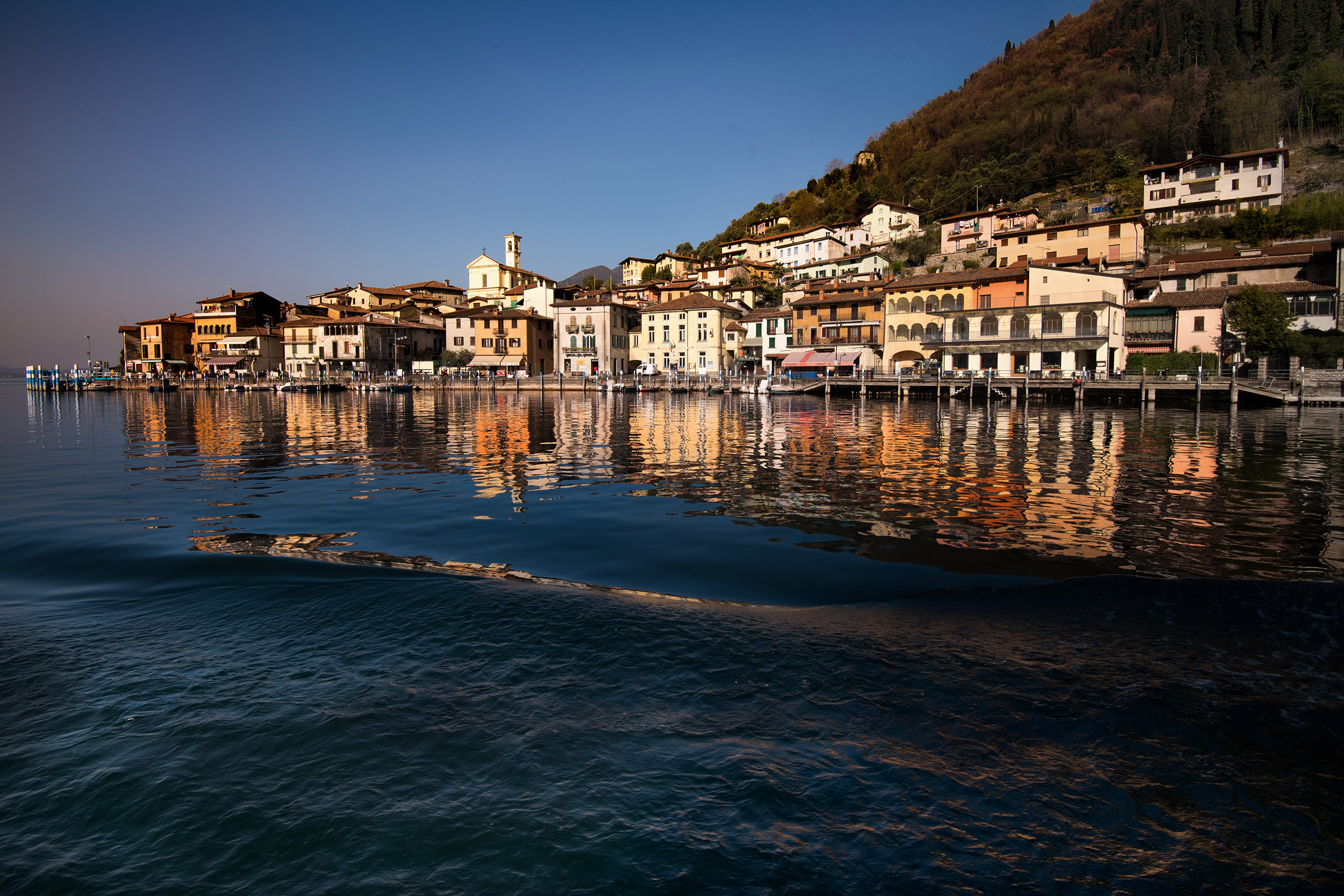 Arriving in Montisola