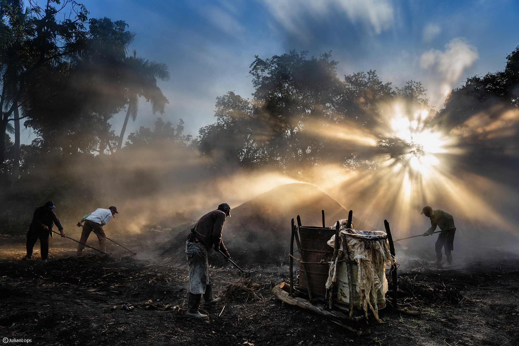 The coal men of sunrise