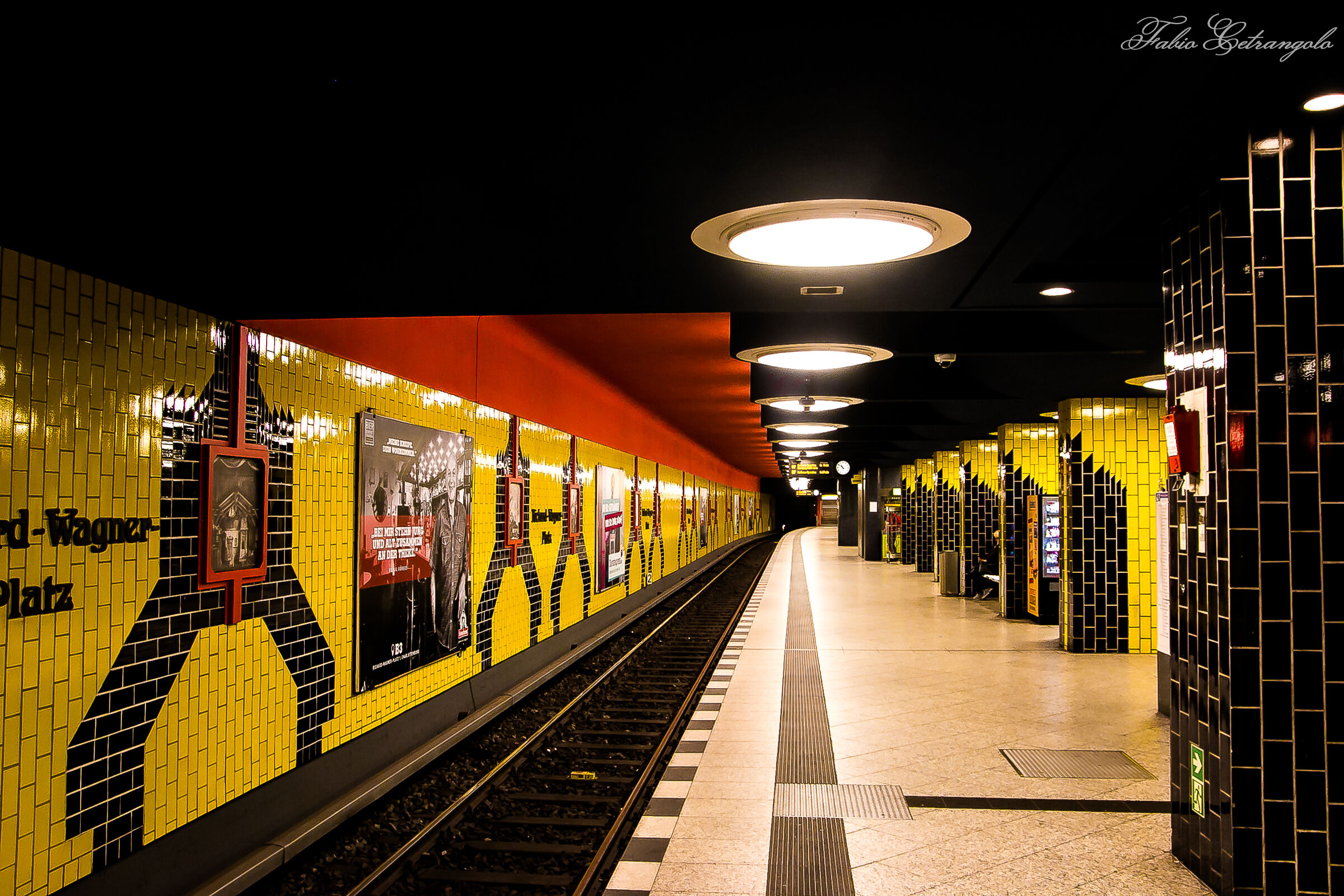 Metro by Richard Wagner Platz