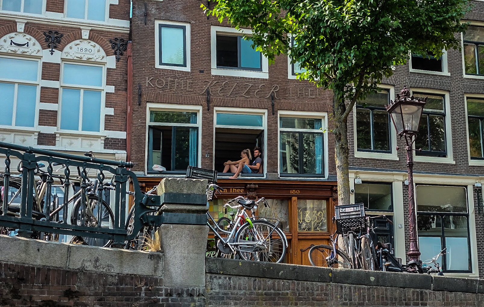 Innamorati nella città dell'amore