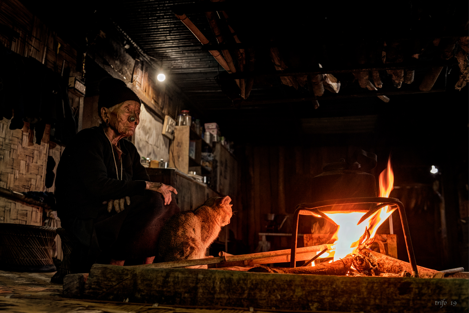 Anziana Apatana ... e il suo gatto