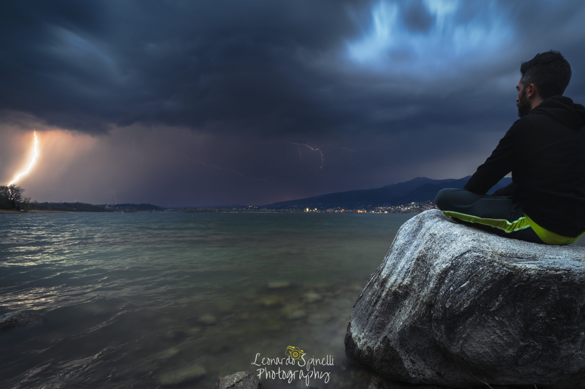 The spectacle in front of me!