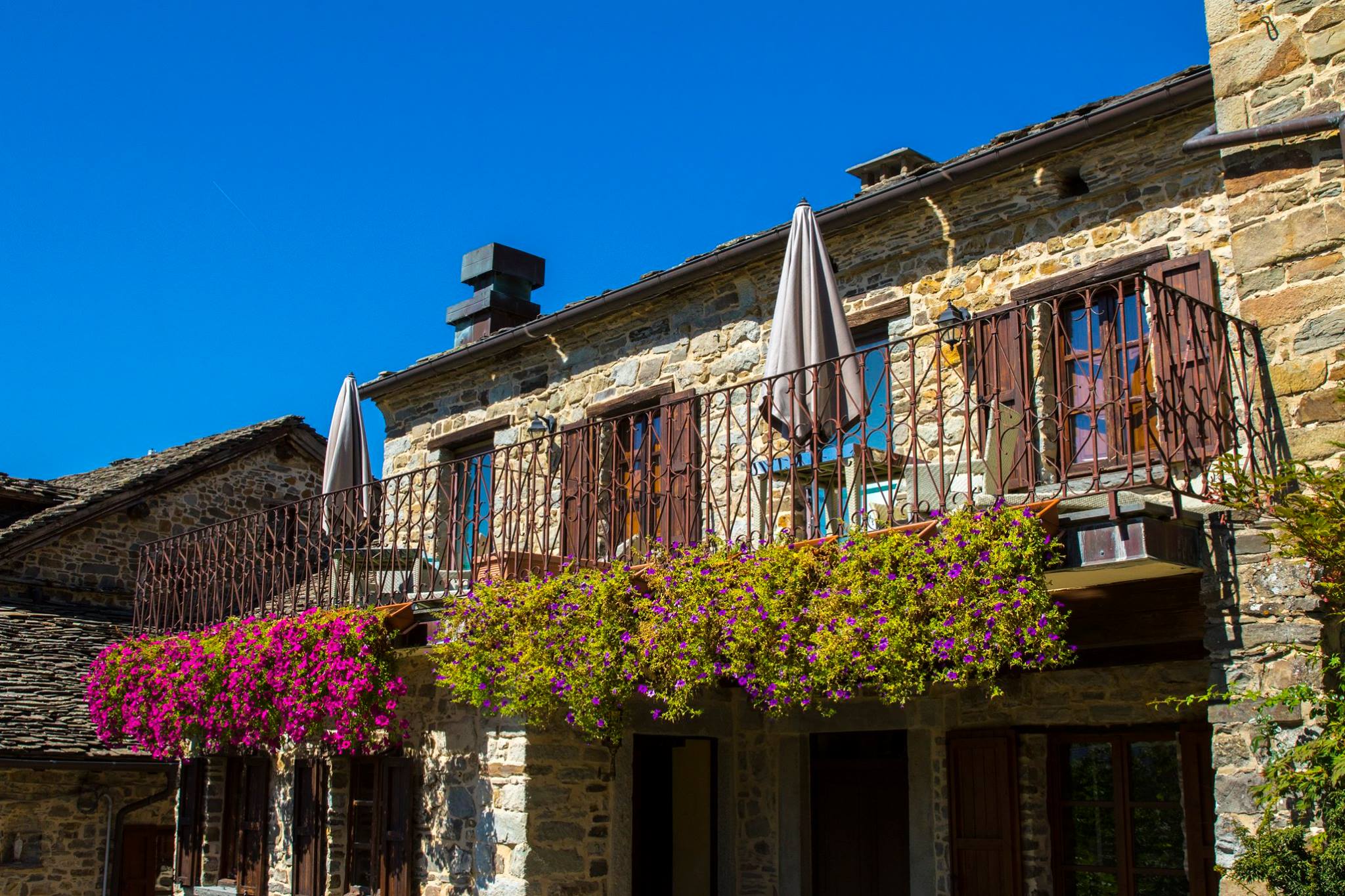 borgo casale in val taro (parma)