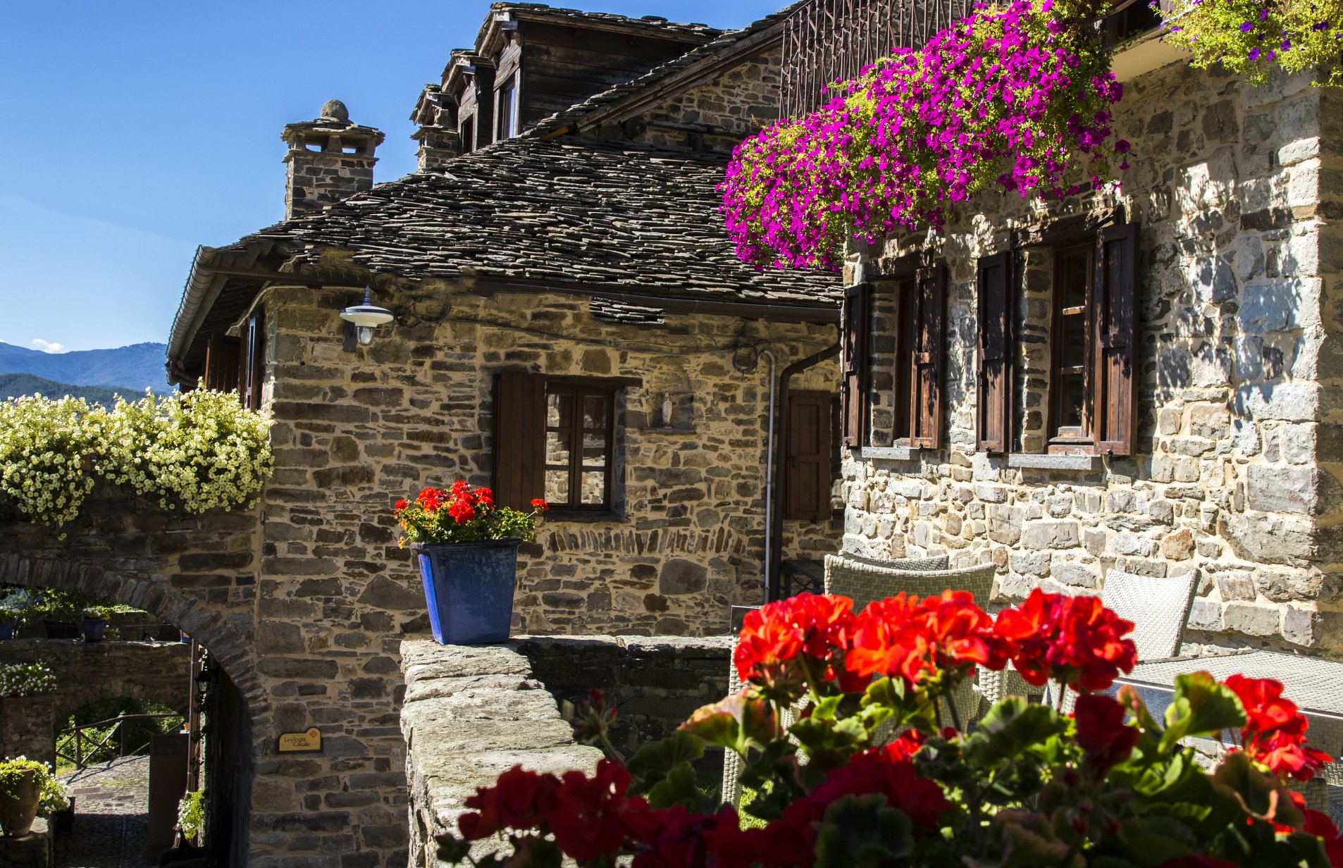 borgo casale in val taro (parma)