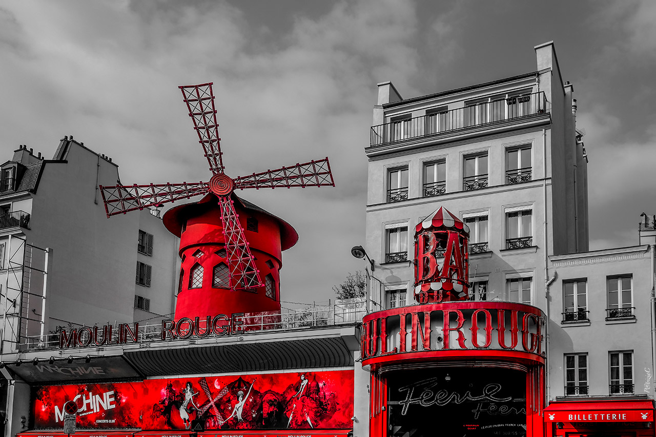 __Mouline Rouge ___