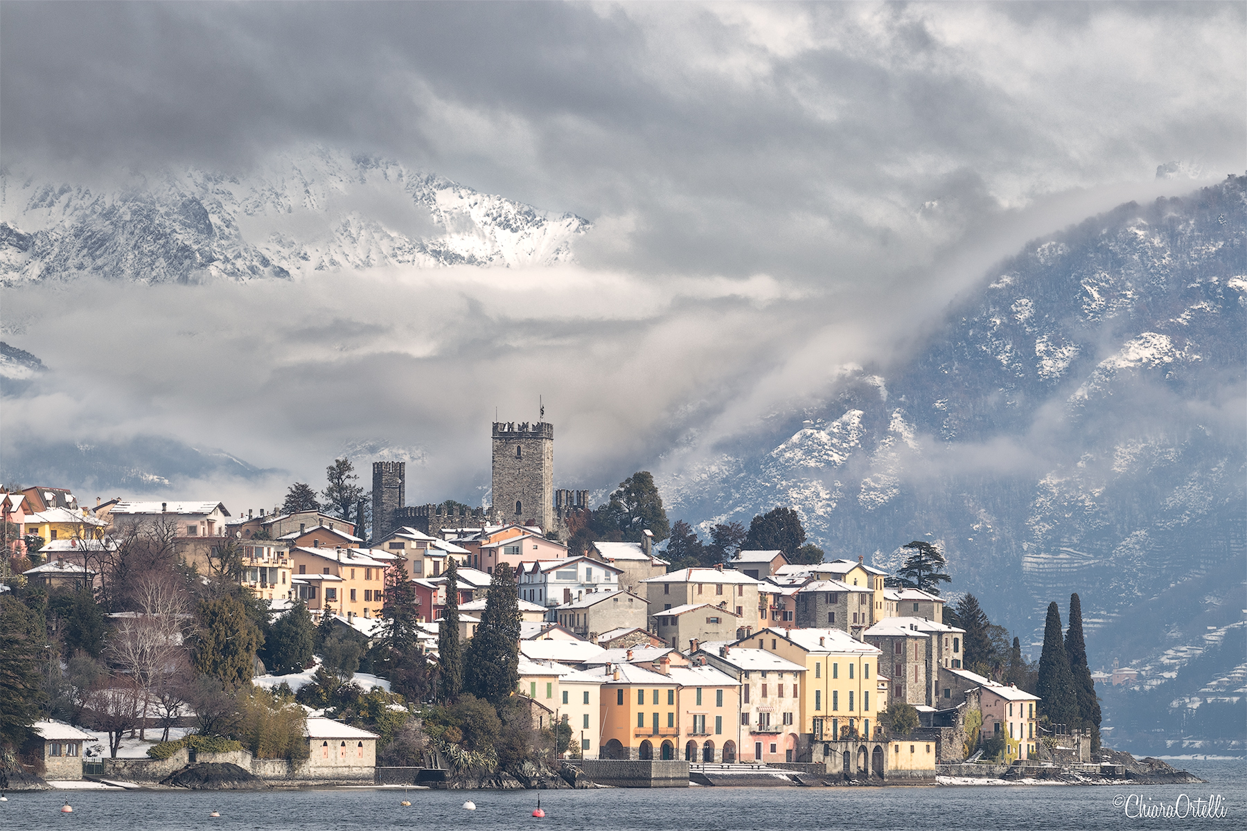 Fairy-tale Glimpses after the snowfalls