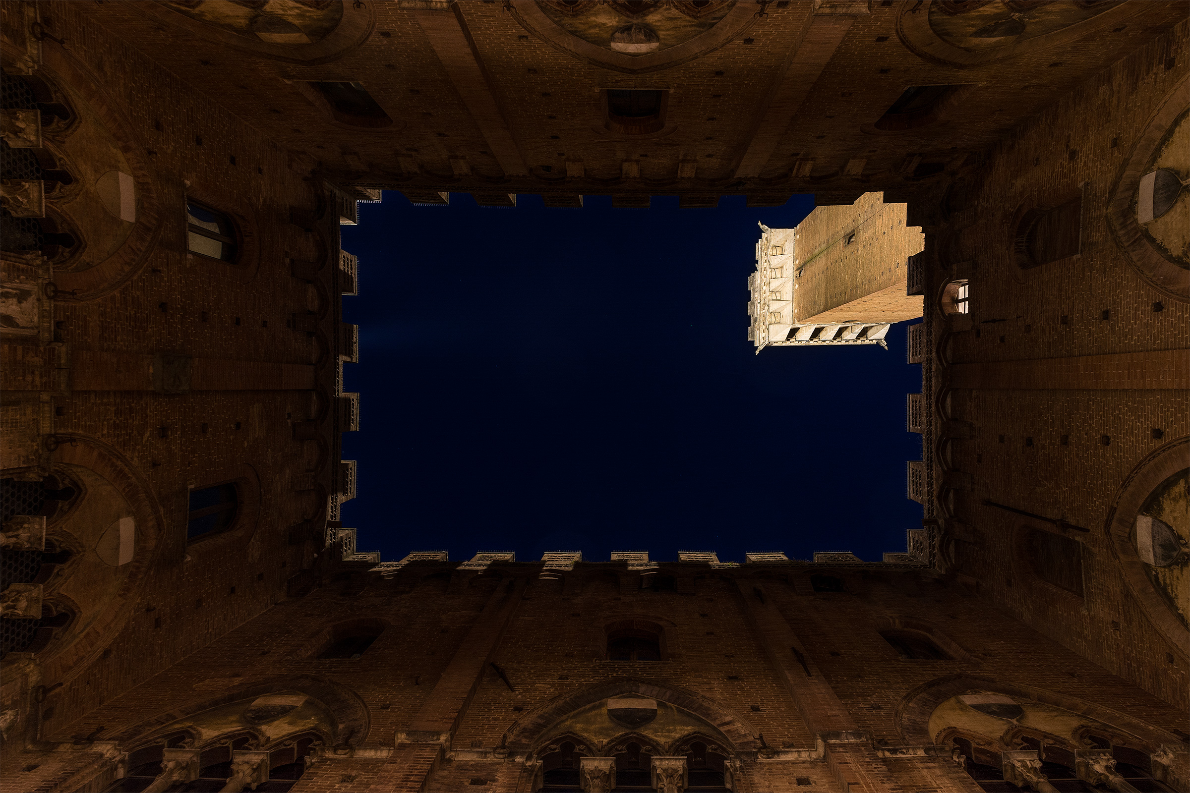 Il classico in abito da sera