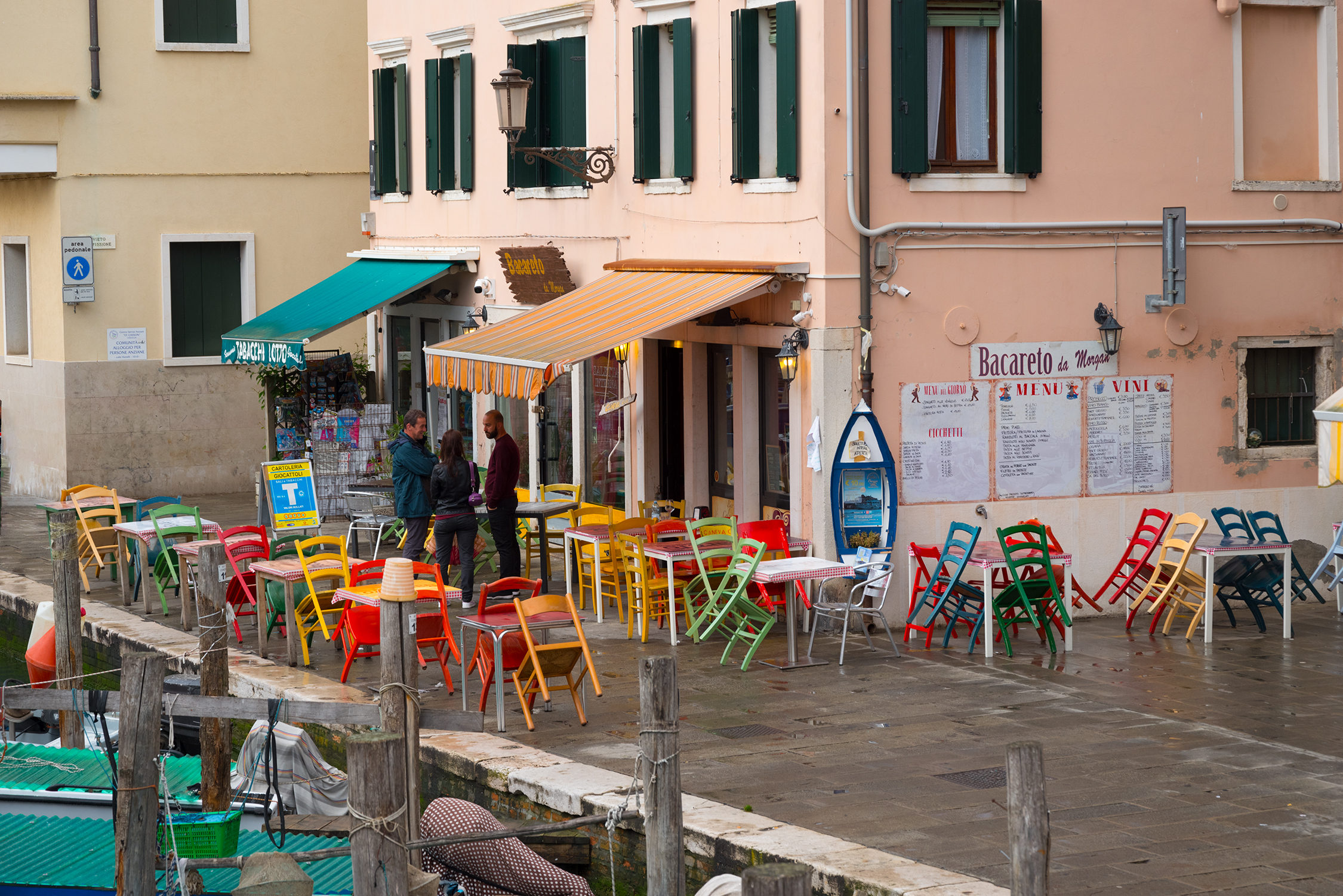 Ombre, cichèti e sedie colorate!!!