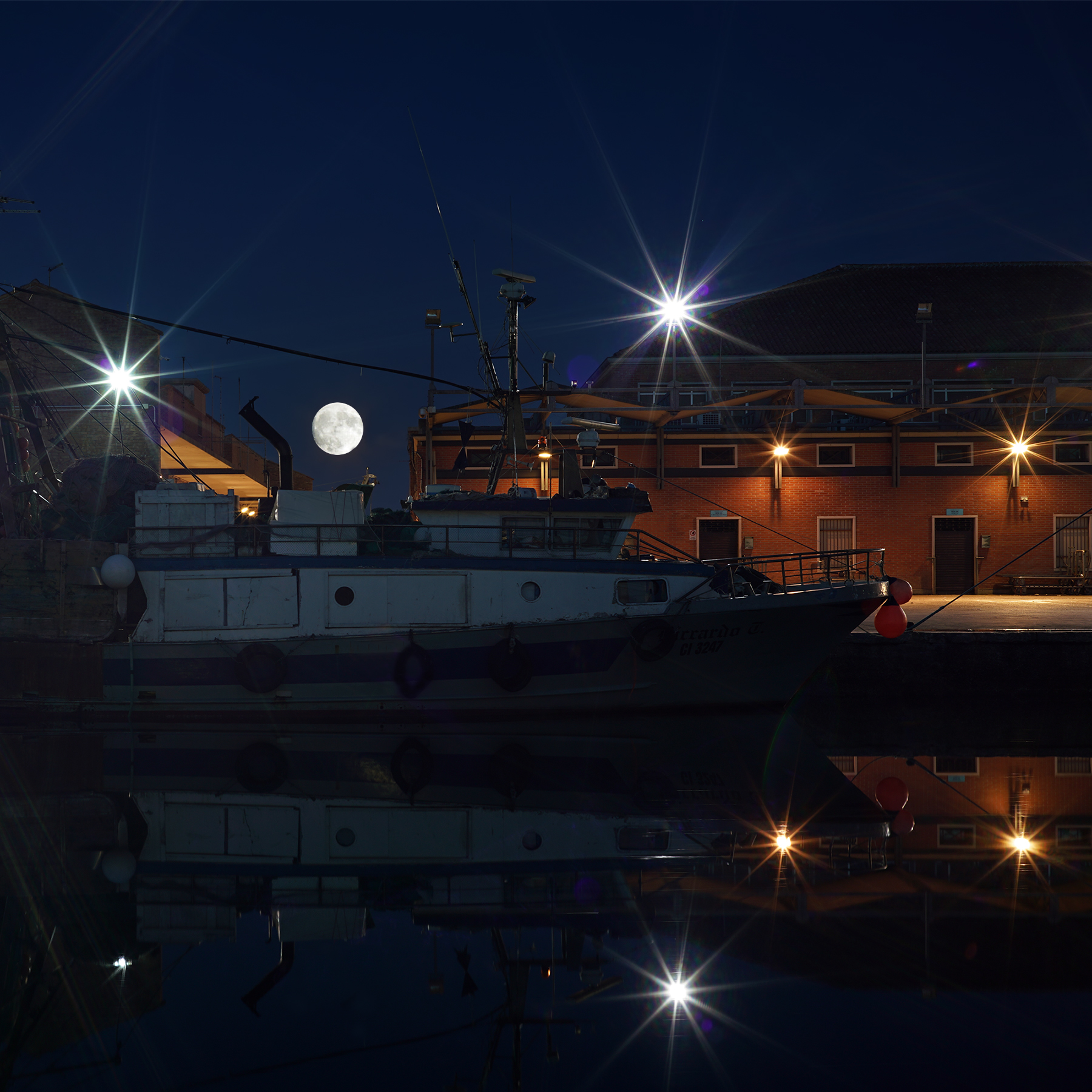 O Gracious Moon, I remember