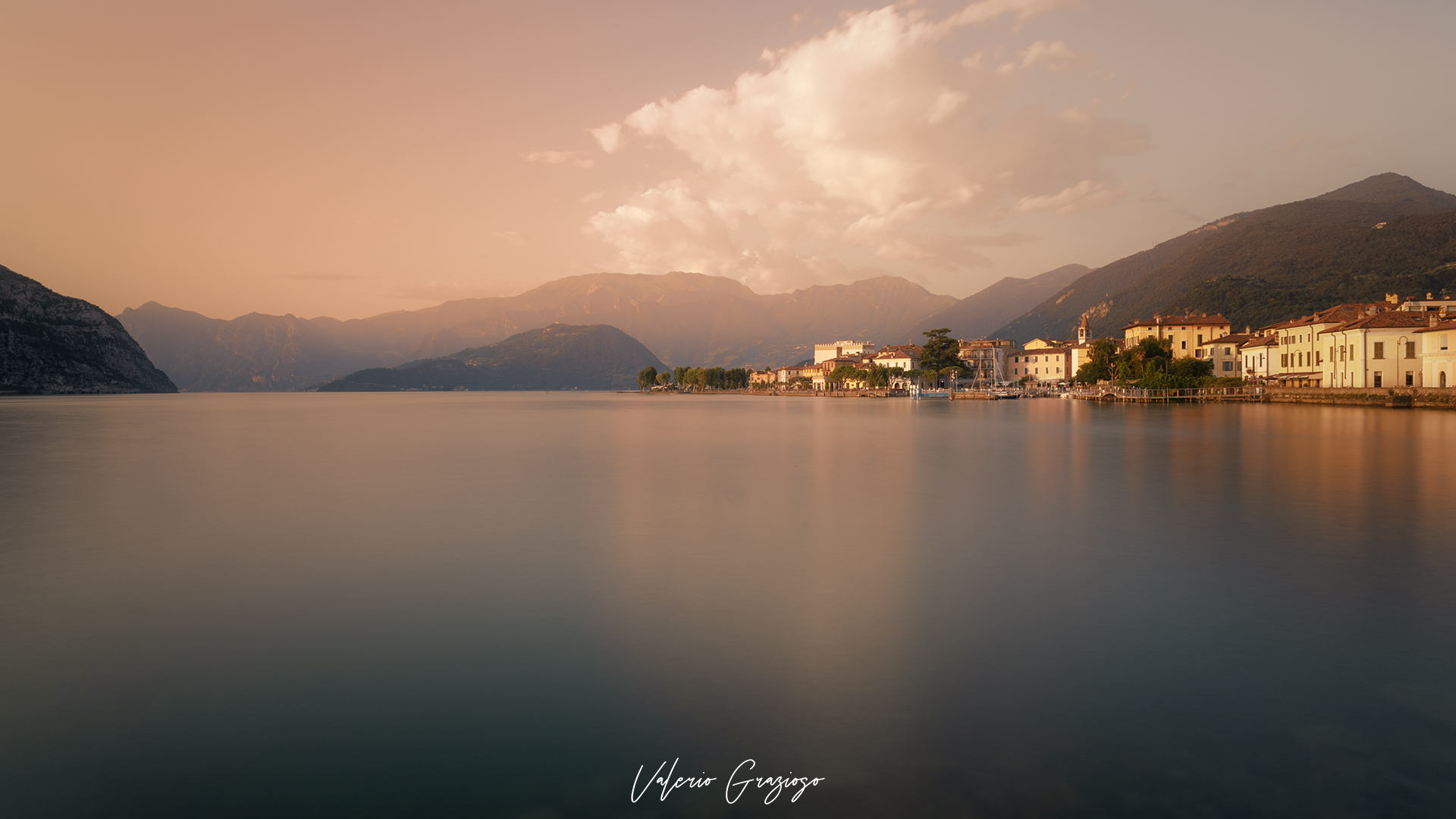 Un tocco di luce sul Lago d'Iseo