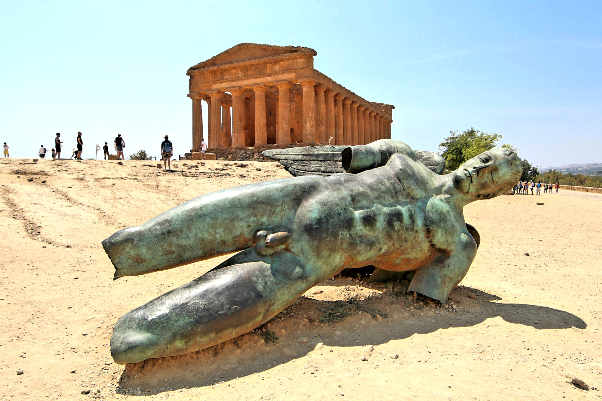 Icaro nella valle dei templi