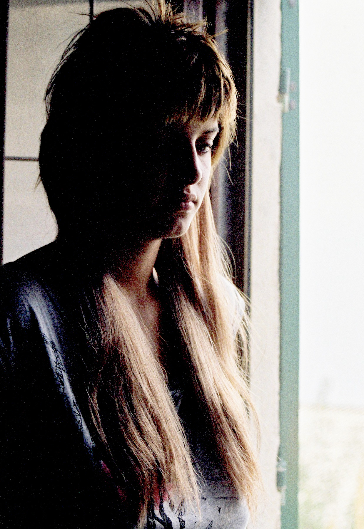 O ragazza dalle guance di pesca, o ragazza dalle guance