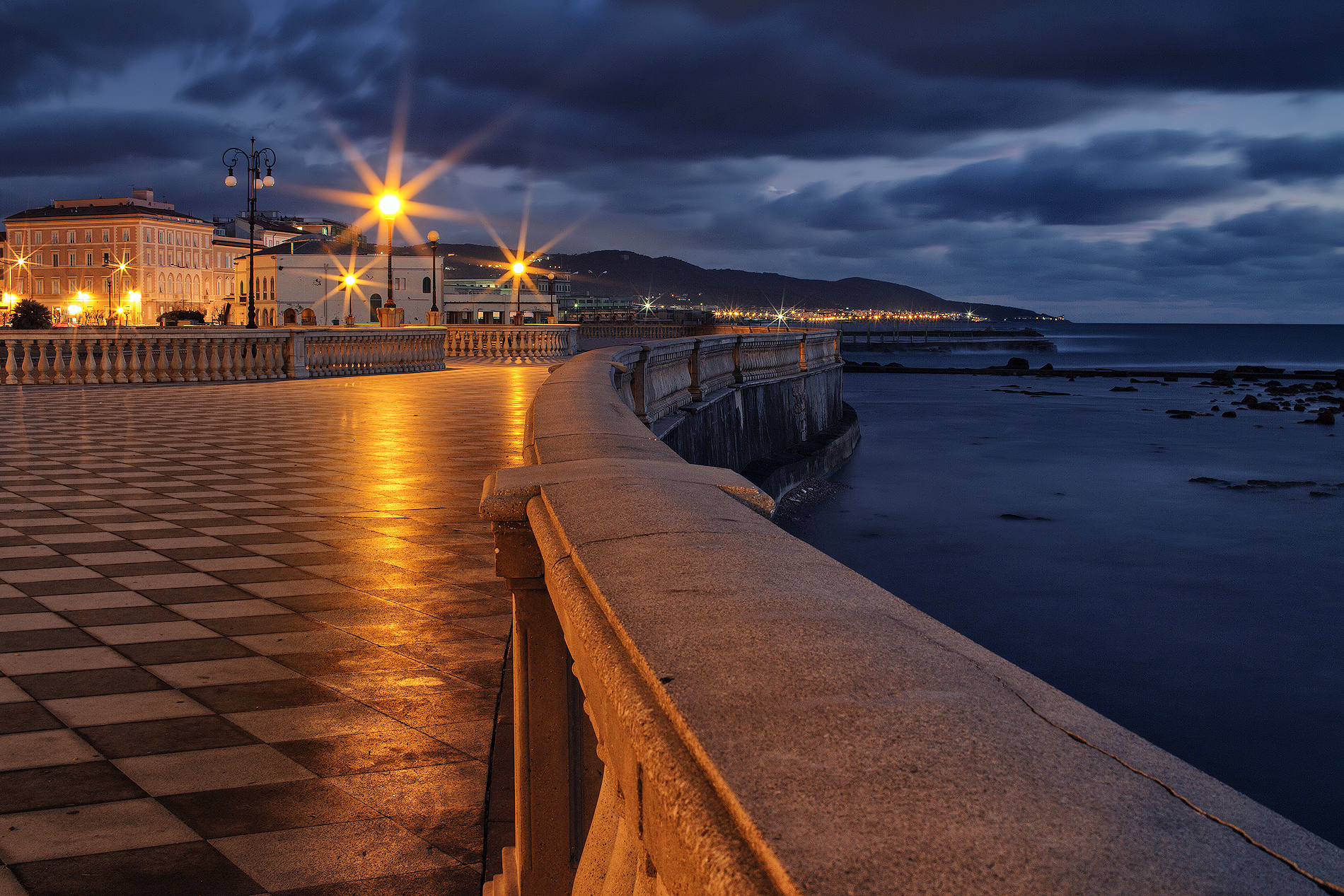 Terrazza Mascagni notturna2