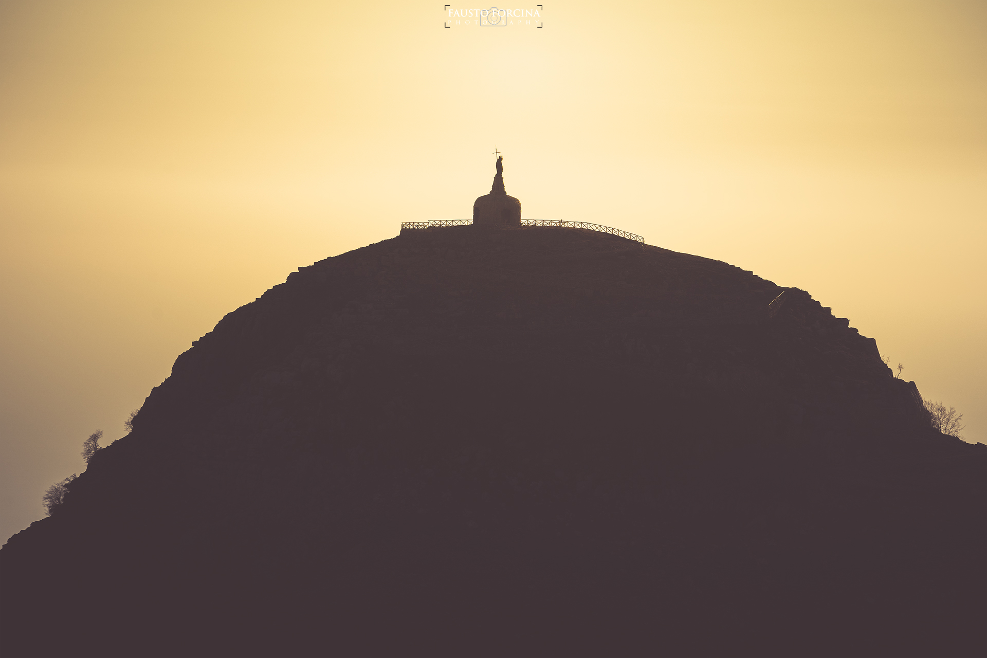 La statua del Redentore al tramonto