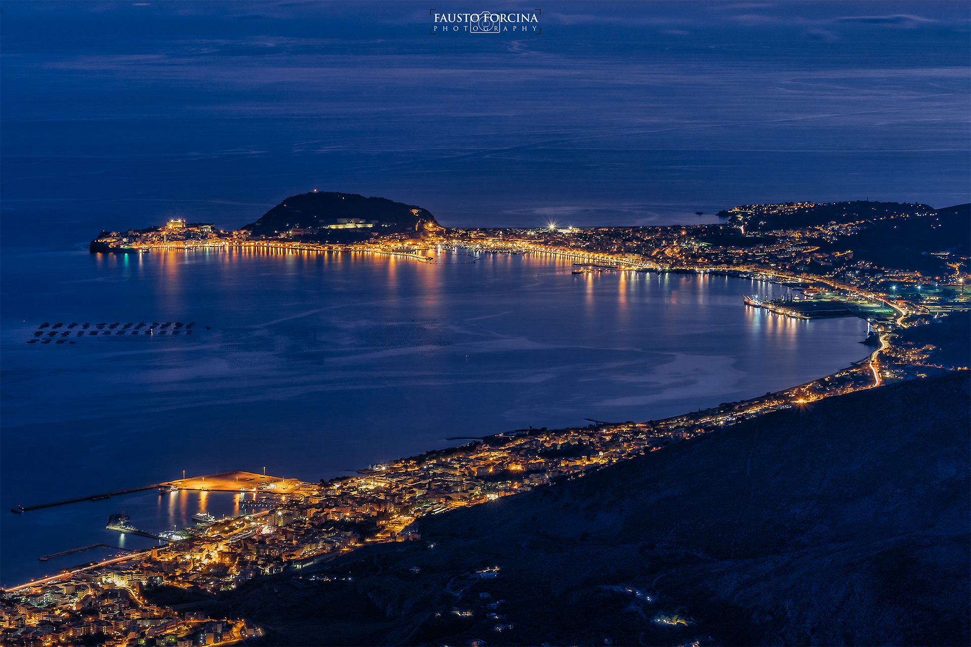 Blue hour sul Golfo... Gaeta e Formia