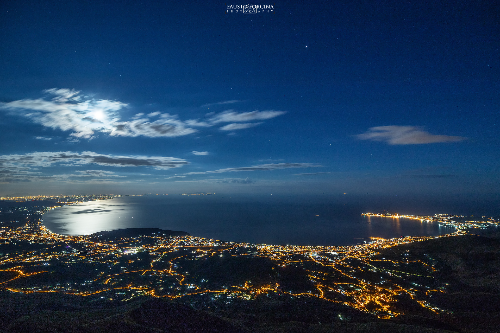 Luna sul Golfo di Gaeta
