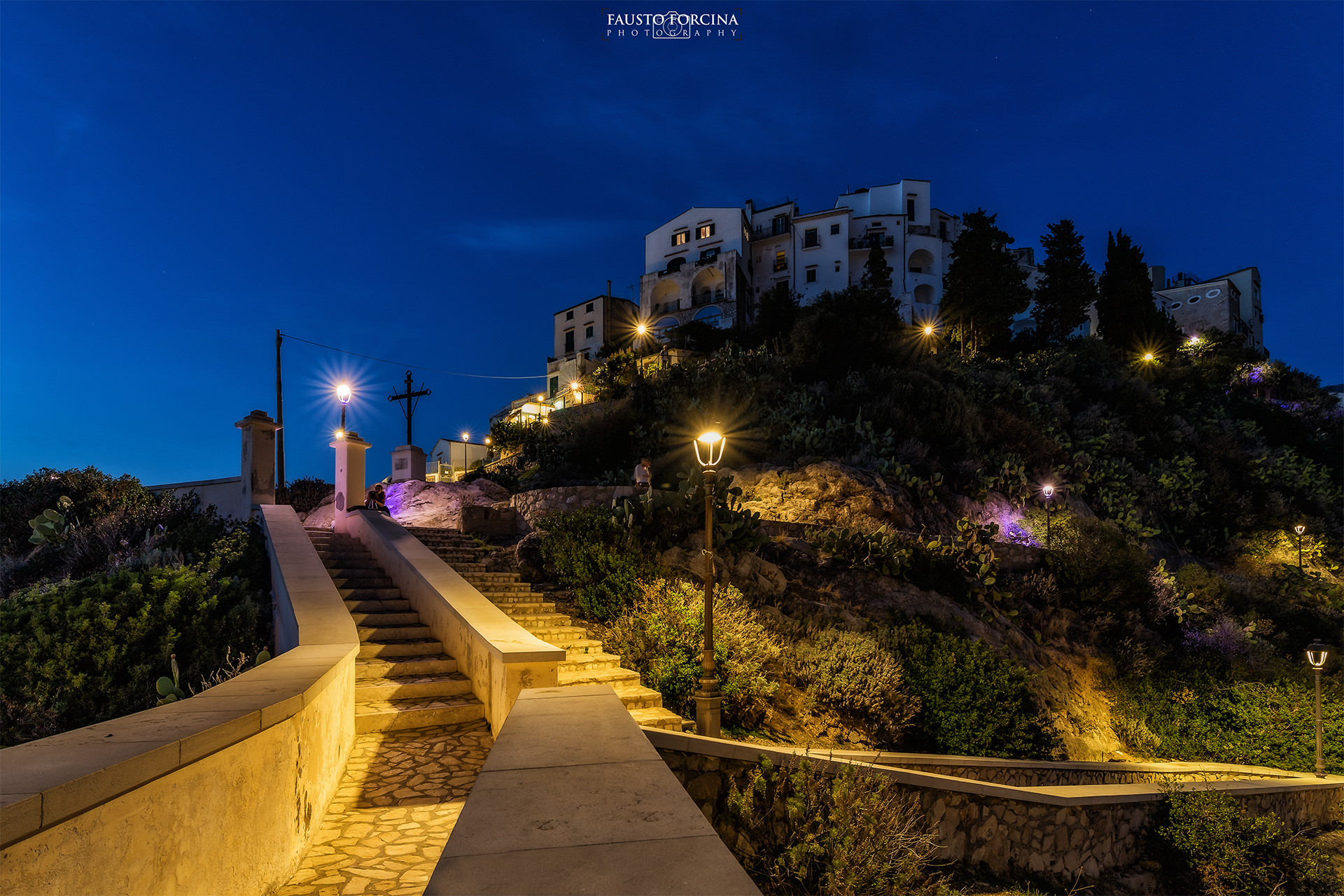 Il borgo di Sperlonga di sera